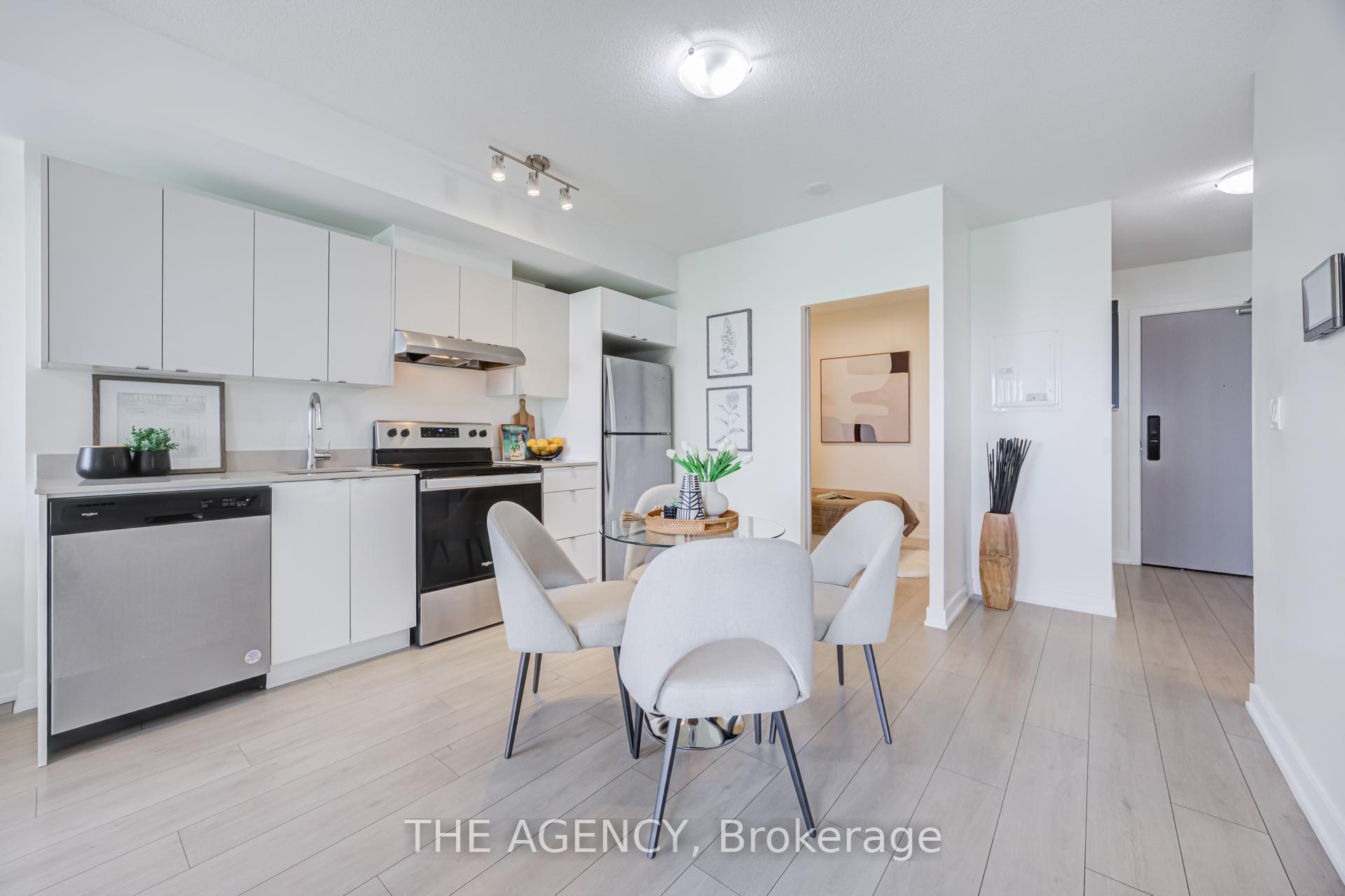 Photo 7 of Unit B605, 3200 Dakota Common, Burlington, Alton — HOMEH