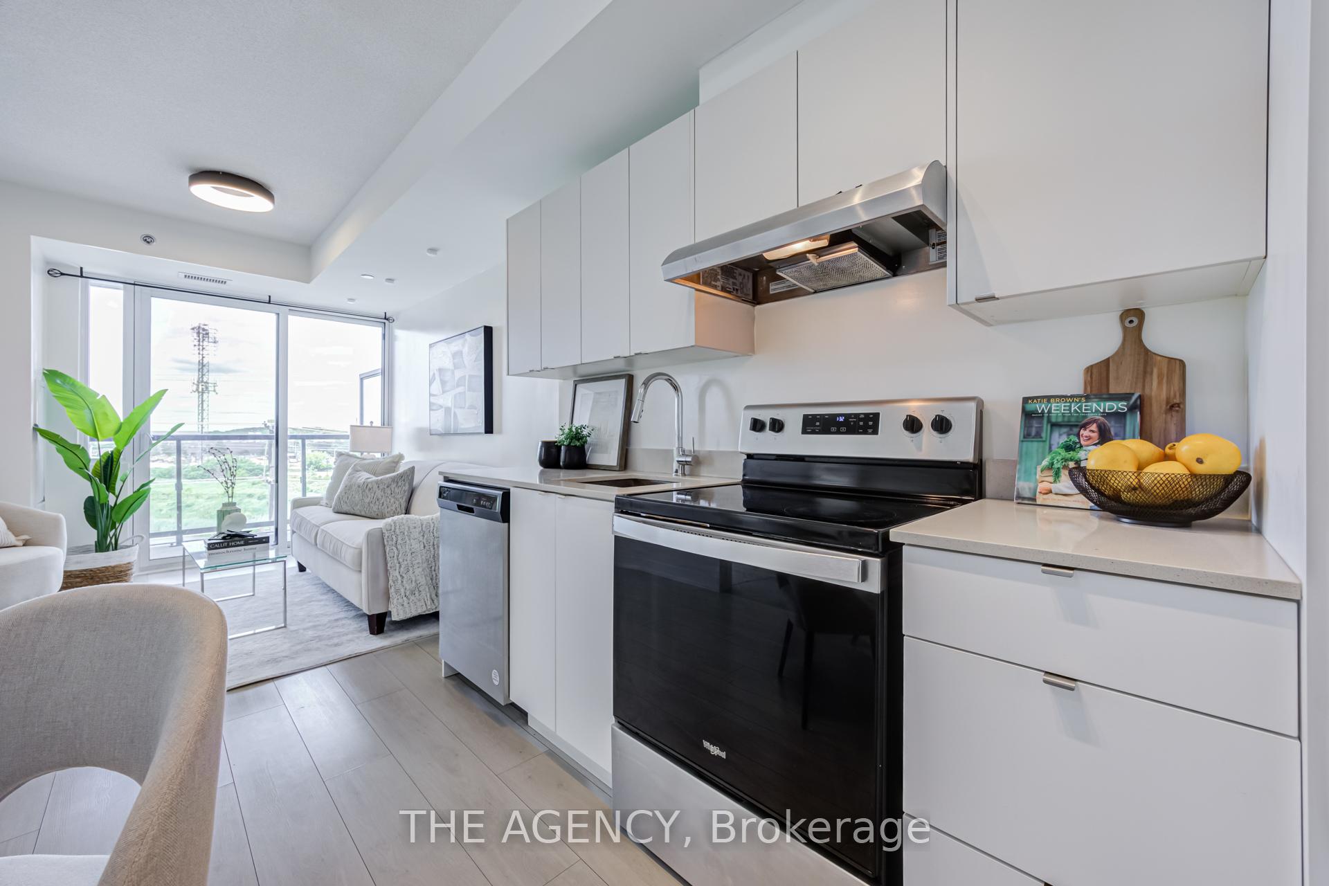 Photo 12 of Unit B605, 3200 Dakota Common, Burlington, Alton — HOMEH
