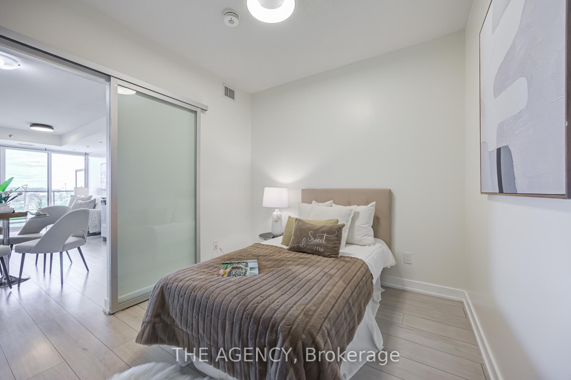 Photo 18 of Unit B605, 3200 Dakota Common, Burlington, Alton — HOMEH