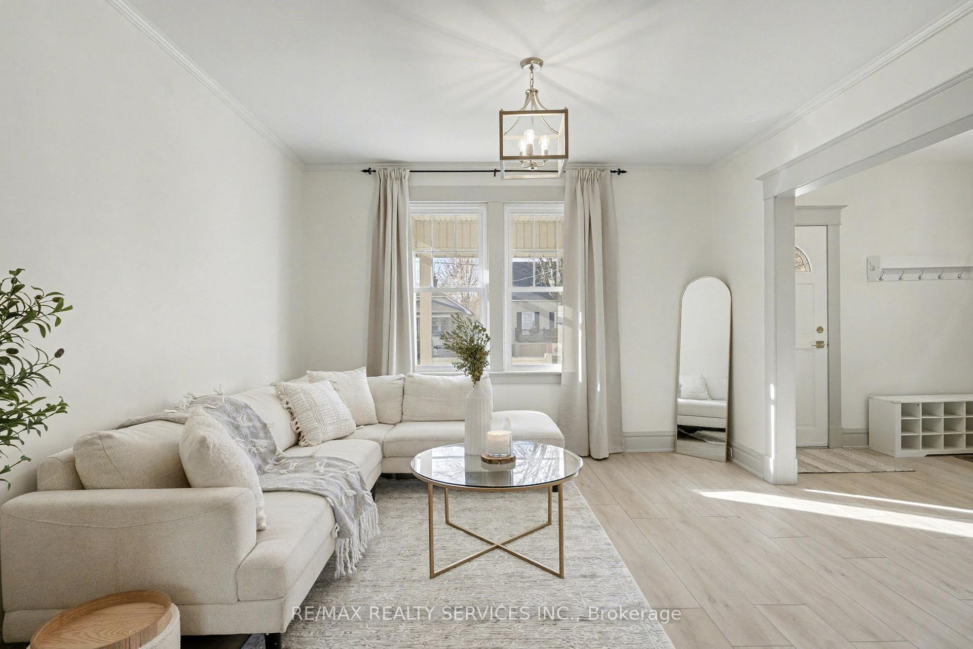 Photo 11 of 39 Fielden Avenue, Port Colborne, Sugarloaf — HOMEH