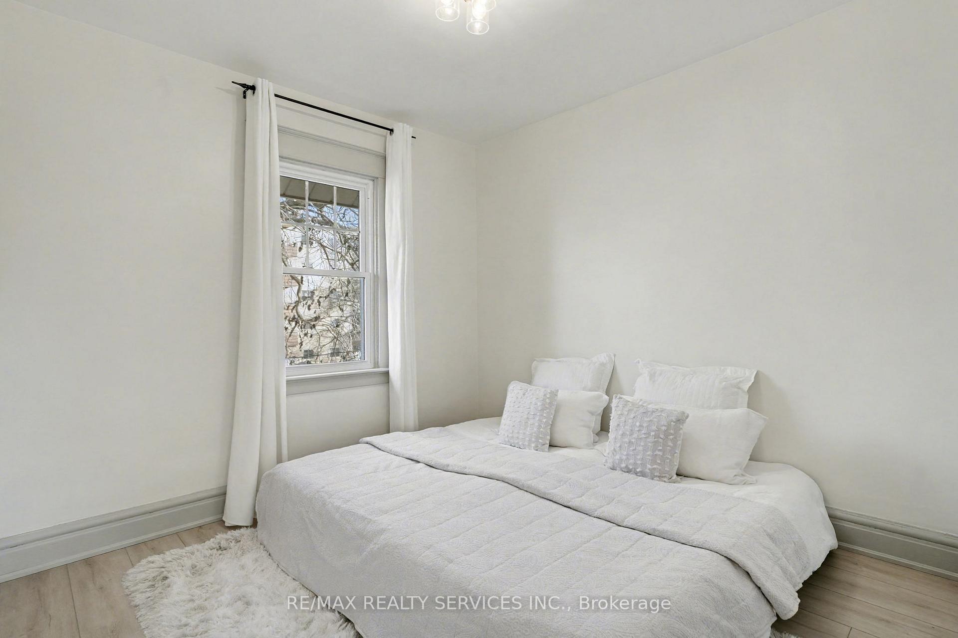 Photo 15 of 39 Fielden Avenue, Port Colborne, Sugarloaf — HOMEH