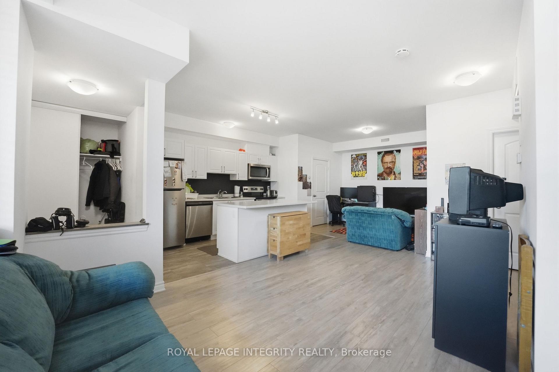Photo 10 of Unit F, 30 Jaguar Pvt, Ottawa, Kanata - Emerald Meadows/Trailwest — HOMEH
