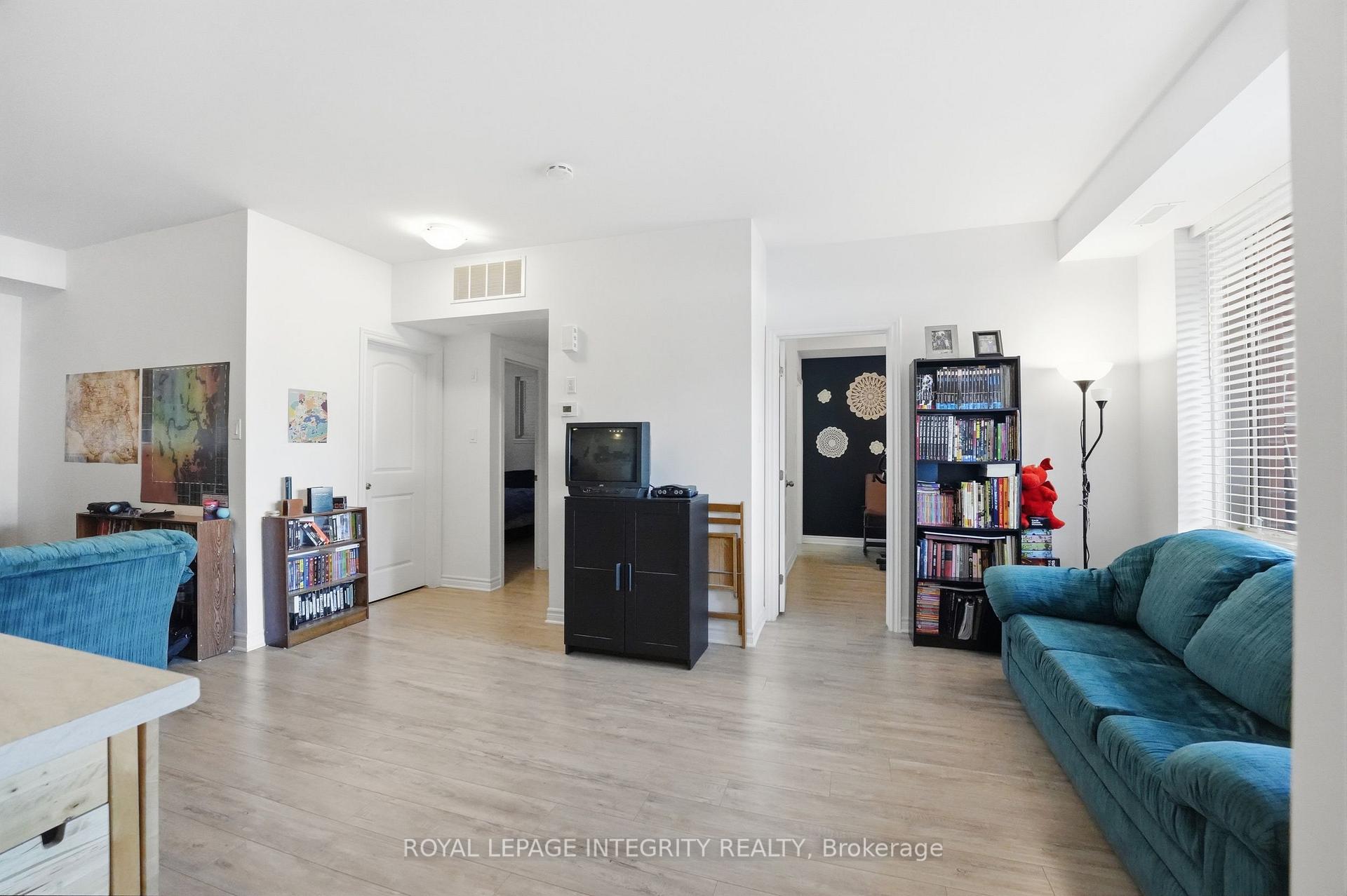 Photo 12 of Unit F, 30 Jaguar Pvt, Ottawa, Kanata - Emerald Meadows/Trailwest — HOMEH