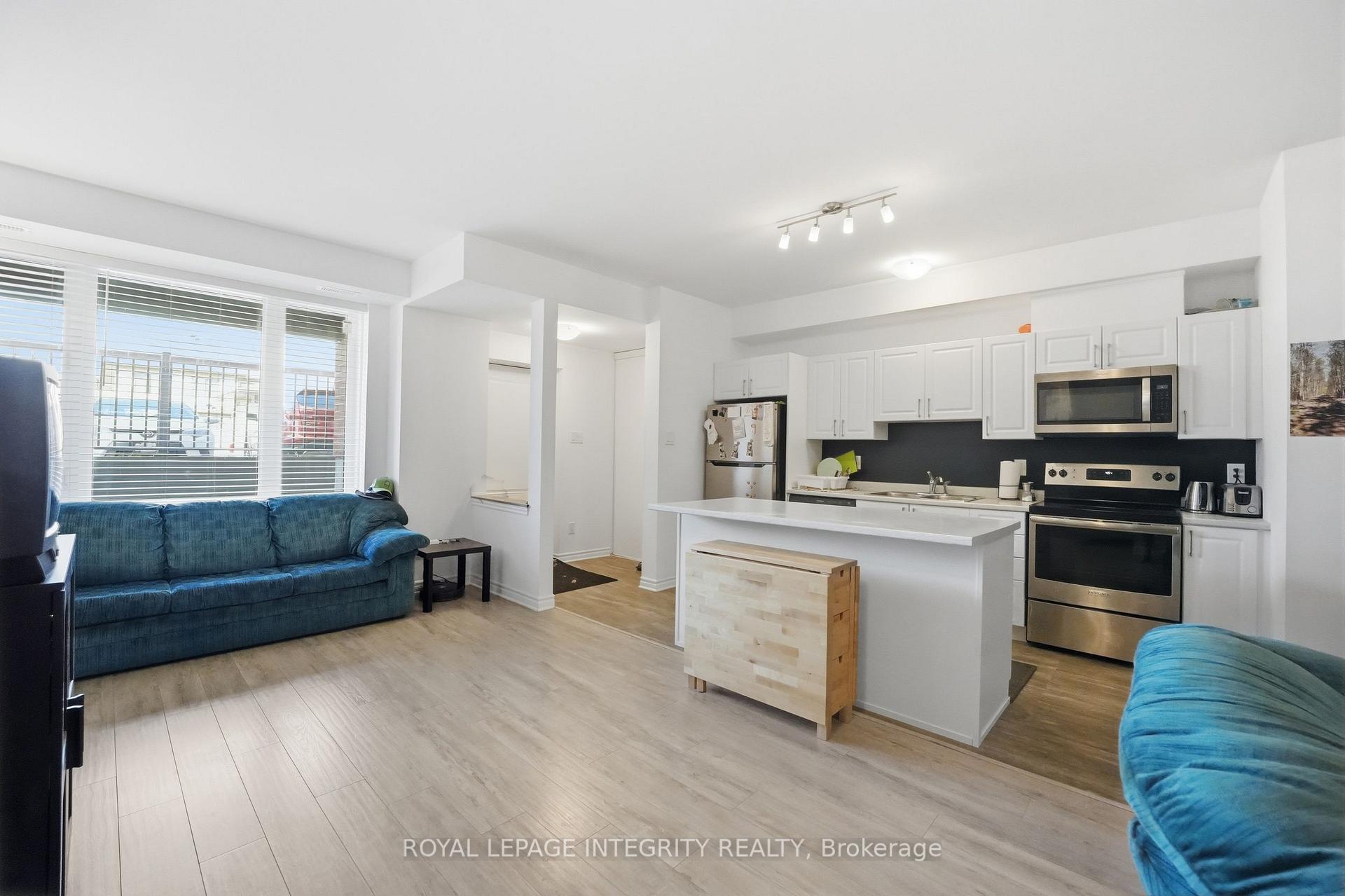 Photo 13 of Unit F, 30 Jaguar Pvt, Ottawa, Kanata - Emerald Meadows/Trailwest — HOMEH