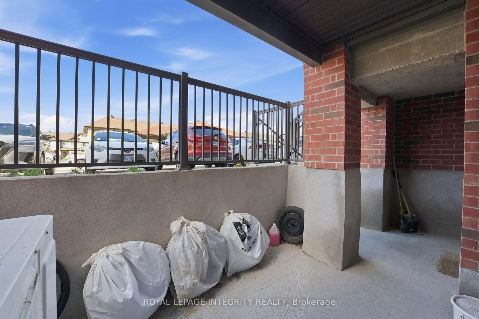 Photo 24 of Unit F, 30 Jaguar Pvt, Ottawa, Kanata - Emerald Meadows/Trailwest — HOMEH
