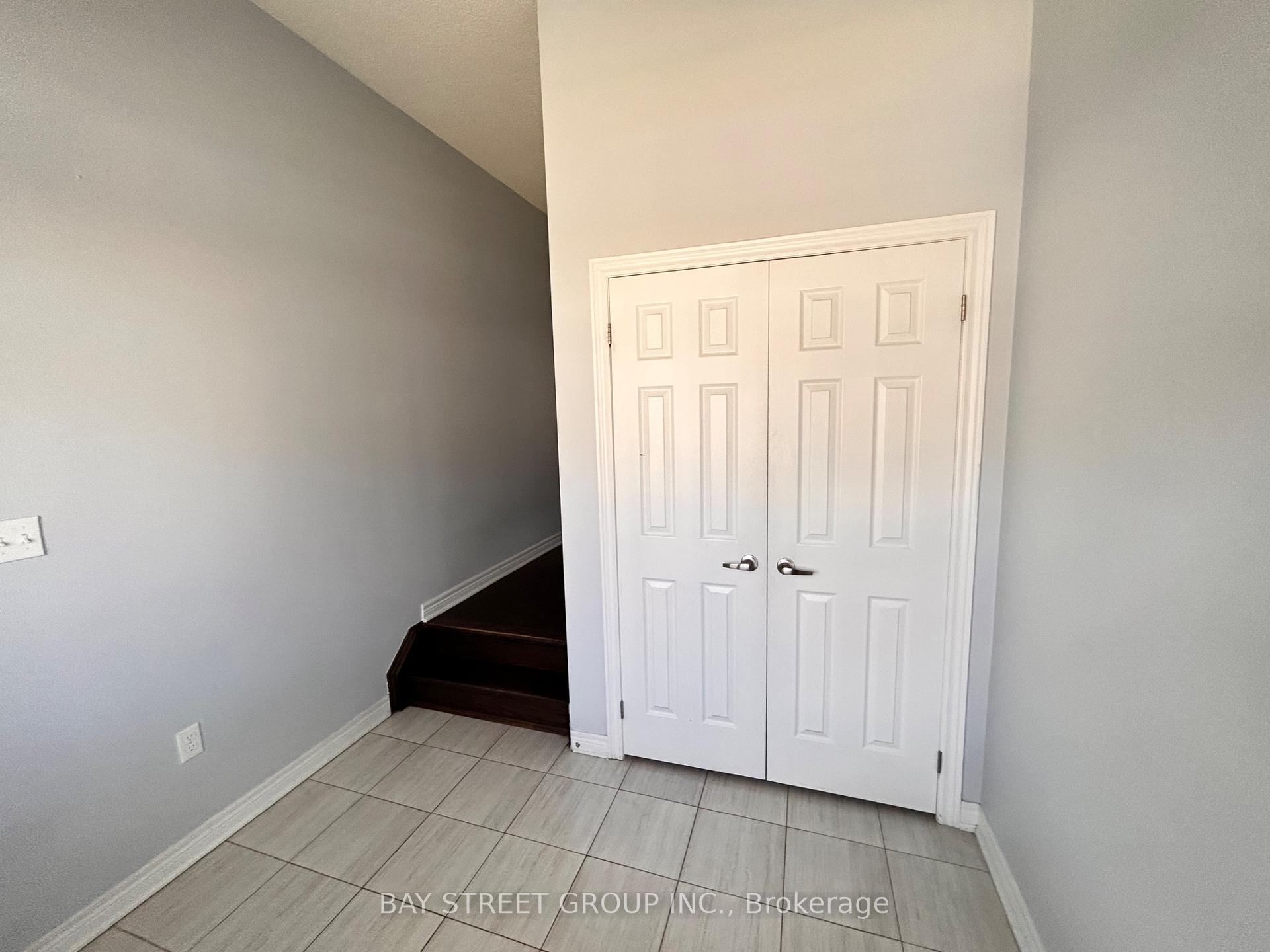 Photo 2 of 94 Titan Trail, Markham, Cedarwood — HOMEH