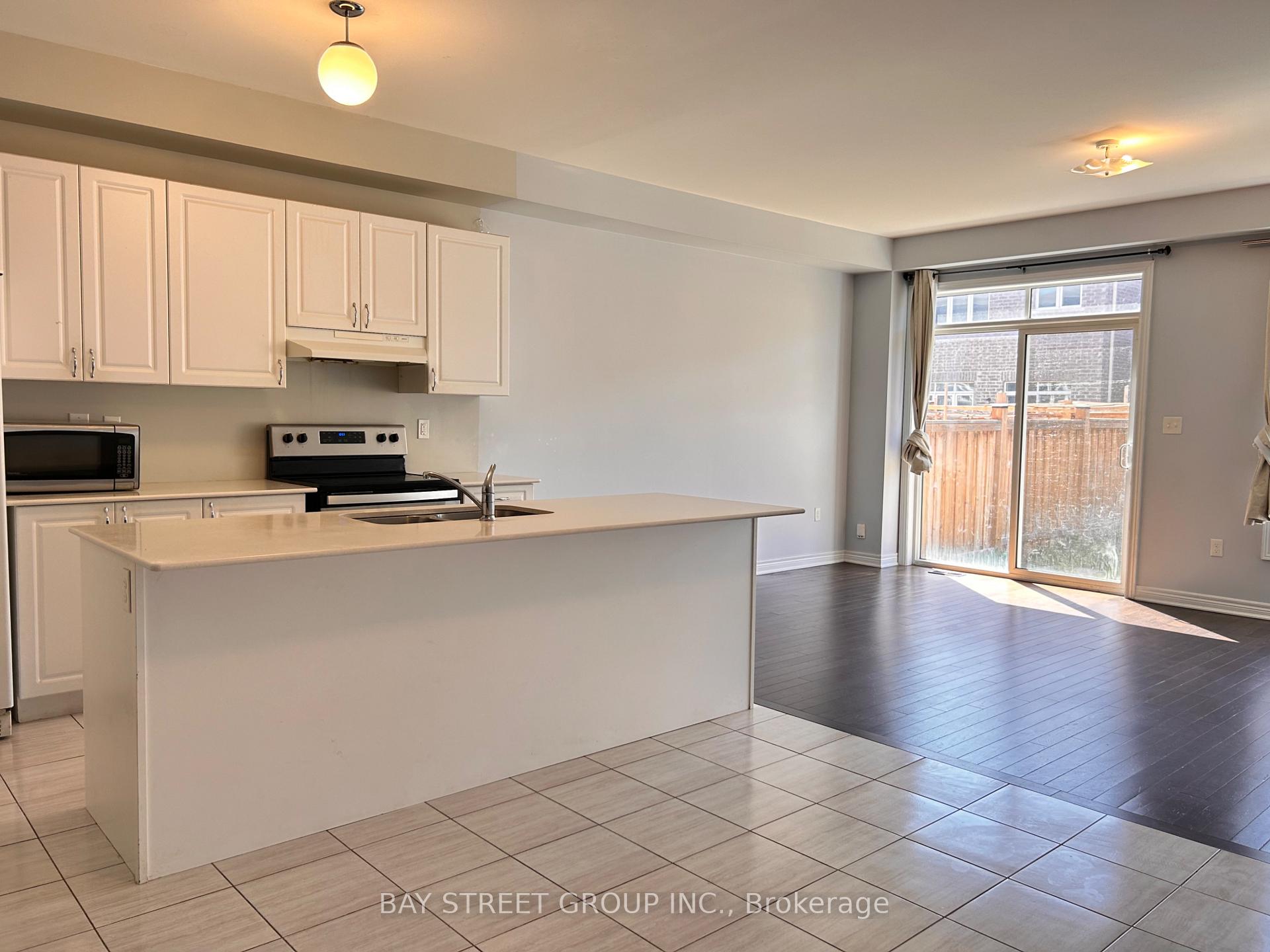 Photo 8 of 94 Titan Trail, Markham, Cedarwood — HOMEH