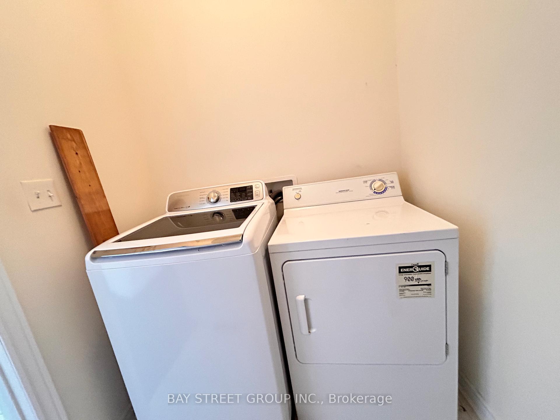Photo 12 of 94 Titan Trail, Markham, Cedarwood — HOMEH