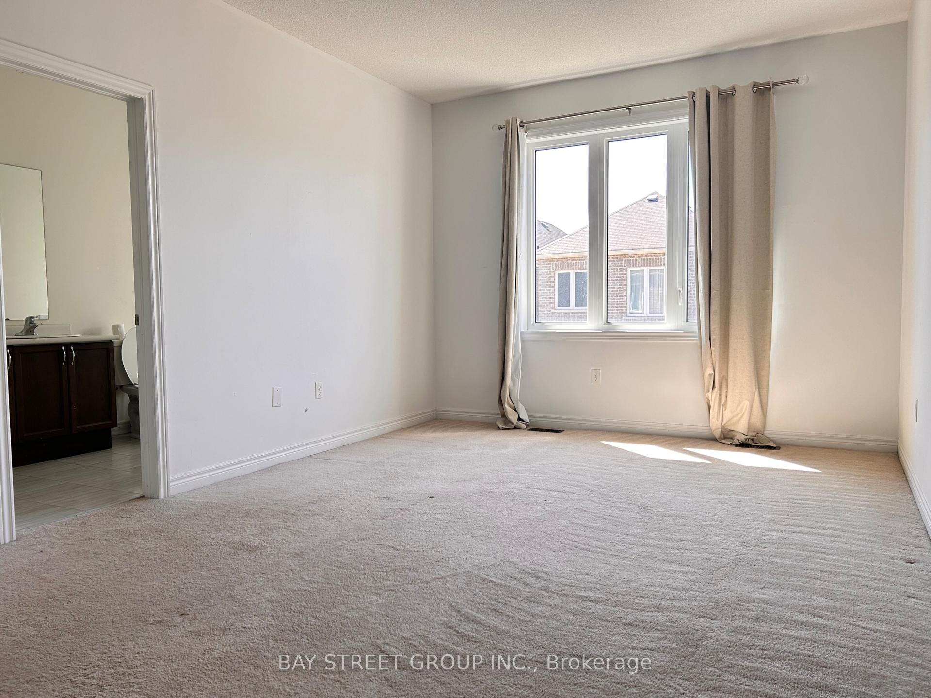 Photo 14 of 94 Titan Trail, Markham, Cedarwood — HOMEH