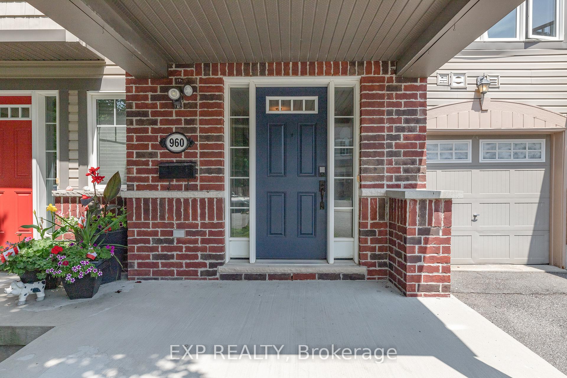 Photo 3 of 960 Messor Crescent, Ottawa, Stittsville (North) — HOMEH