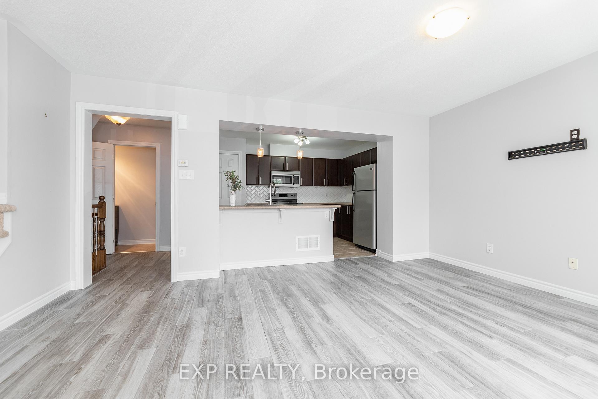 Photo 9 of 960 Messor Crescent, Ottawa, Stittsville (North) — HOMEH