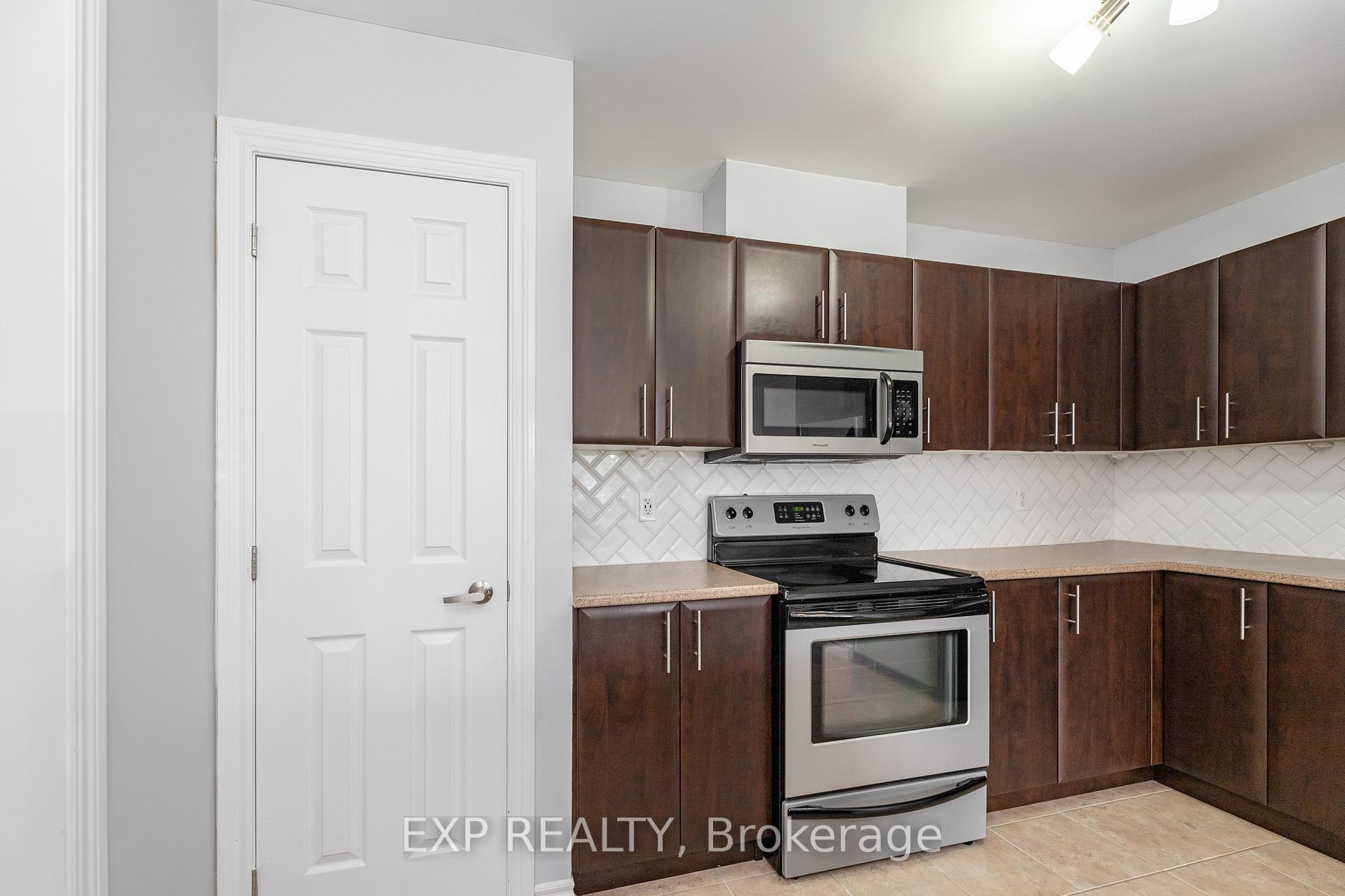 Photo 11 of 960 Messor Crescent, Ottawa, Stittsville (North) — HOMEH