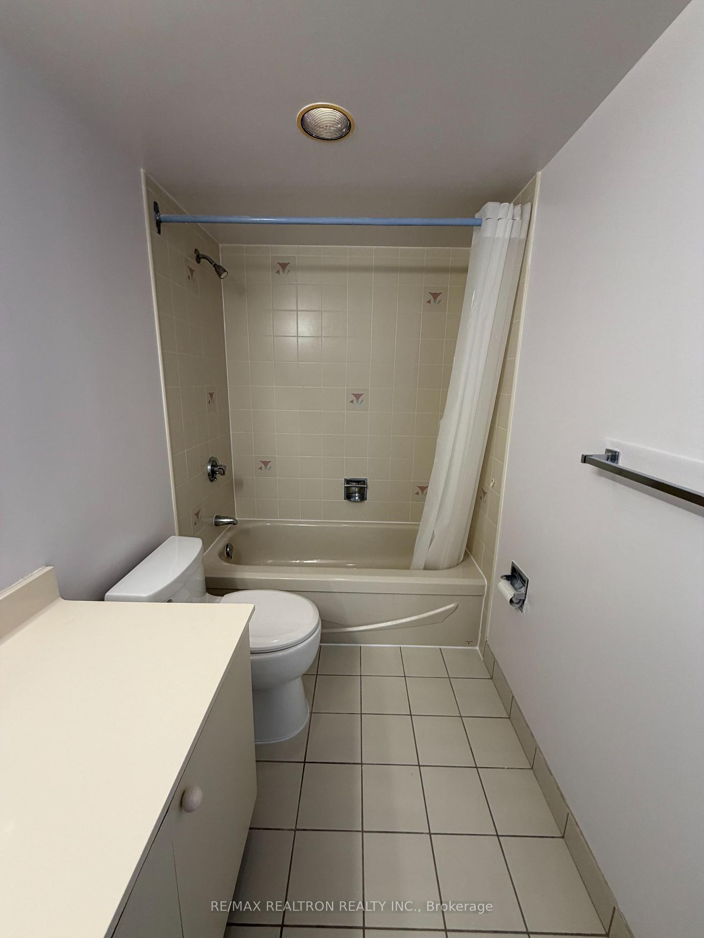 Photo 10 of Unit 1609, 175 Bamburgh Circle, Scarborough, Steeles — HOMEH