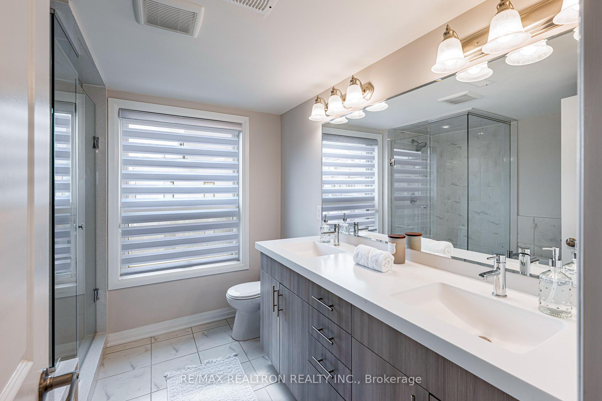 Photo 34 of 213 Downsview Park Boulevard, North York, Downsview-Roding-CFB — HOMEH