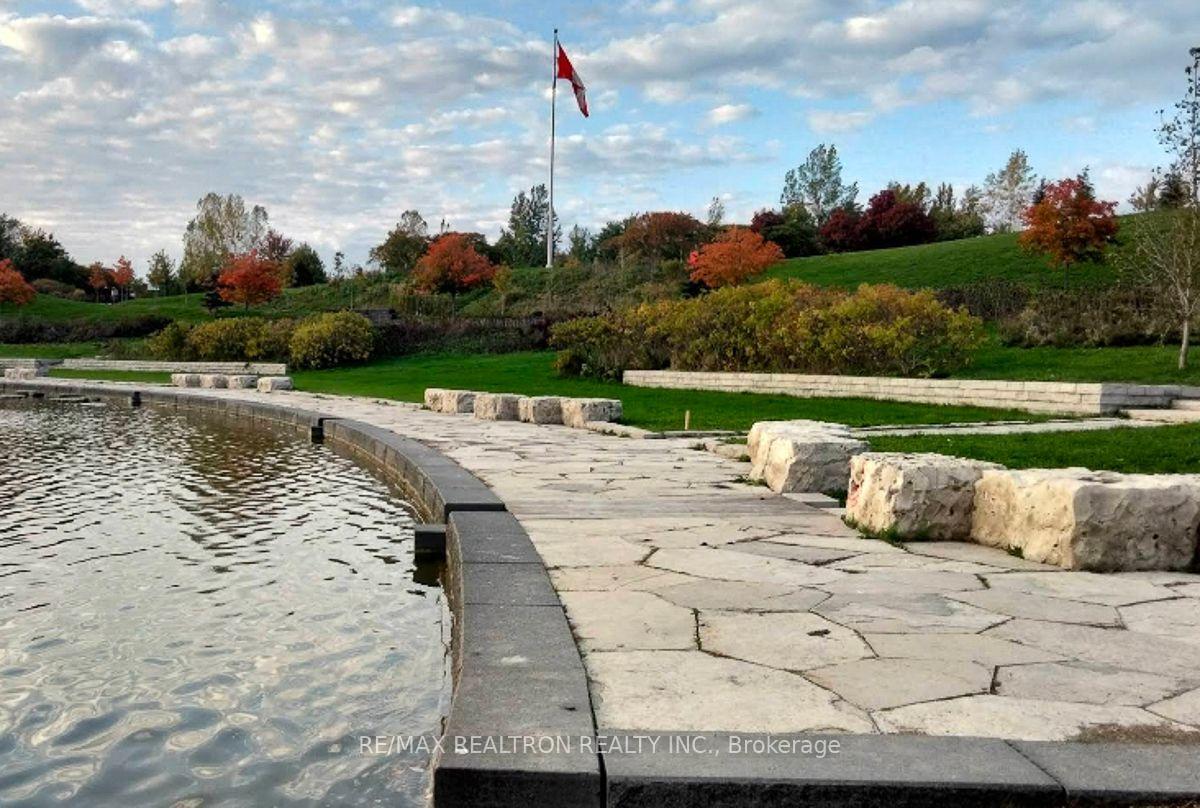 Photo 50 of 213 Downsview Park Boulevard, North York, Downsview-Roding-CFB — HOMEH