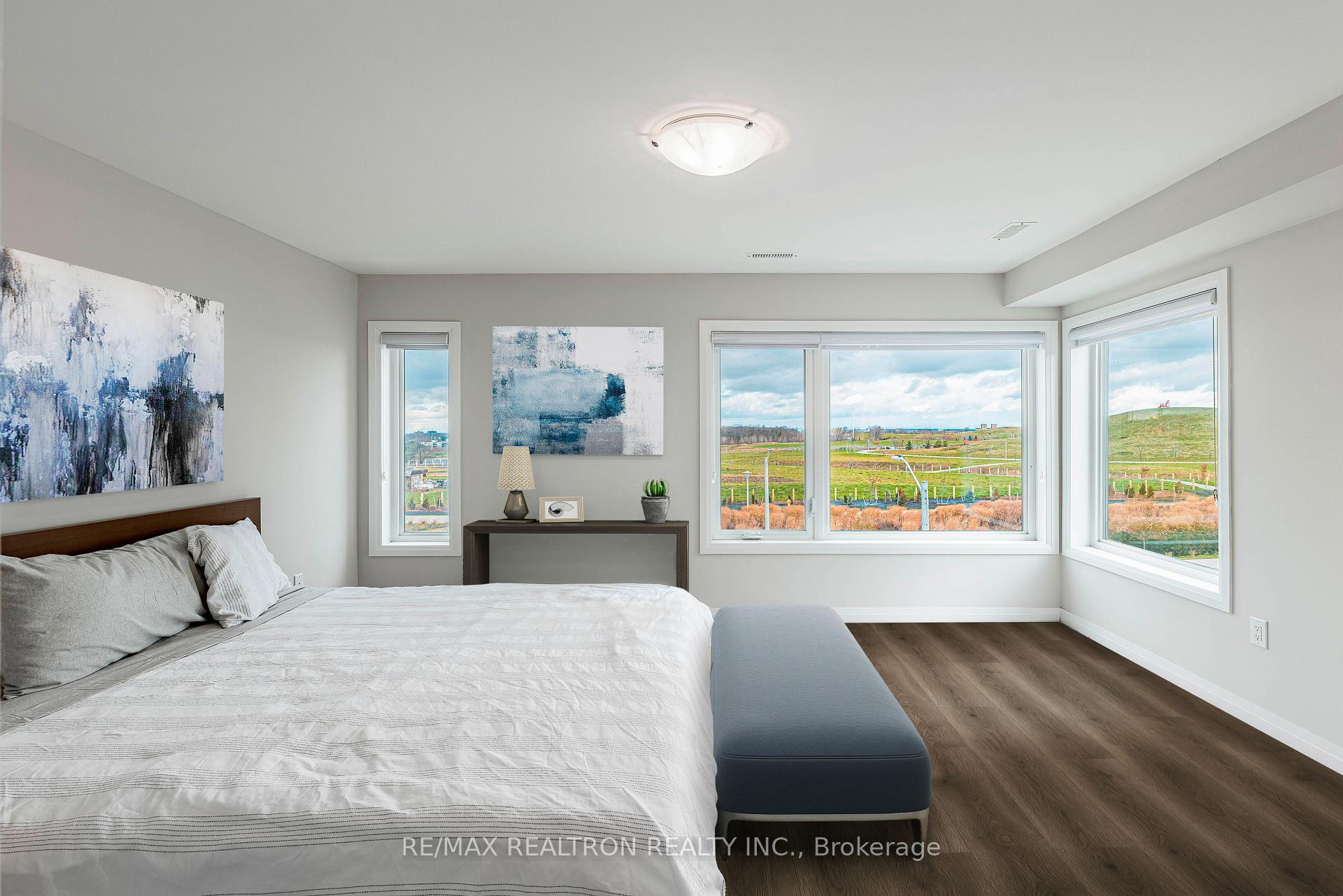 Photo 60 of 213 Downsview Park Boulevard, North York, Downsview-Roding-CFB — HOMEH