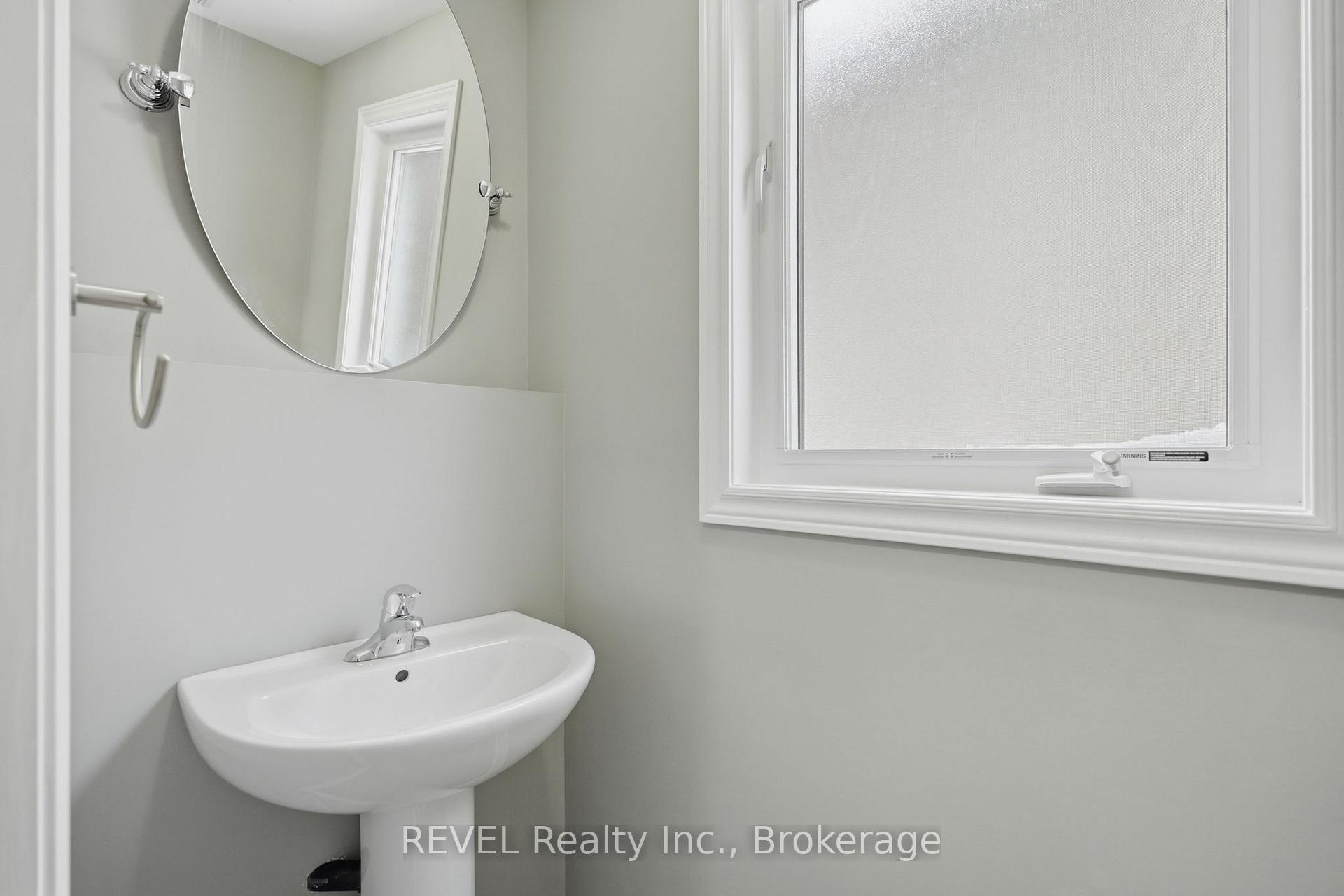 Photo 7 of 8553 Jennifer Crescent, Niagara Falls, Forestview — HOMEH