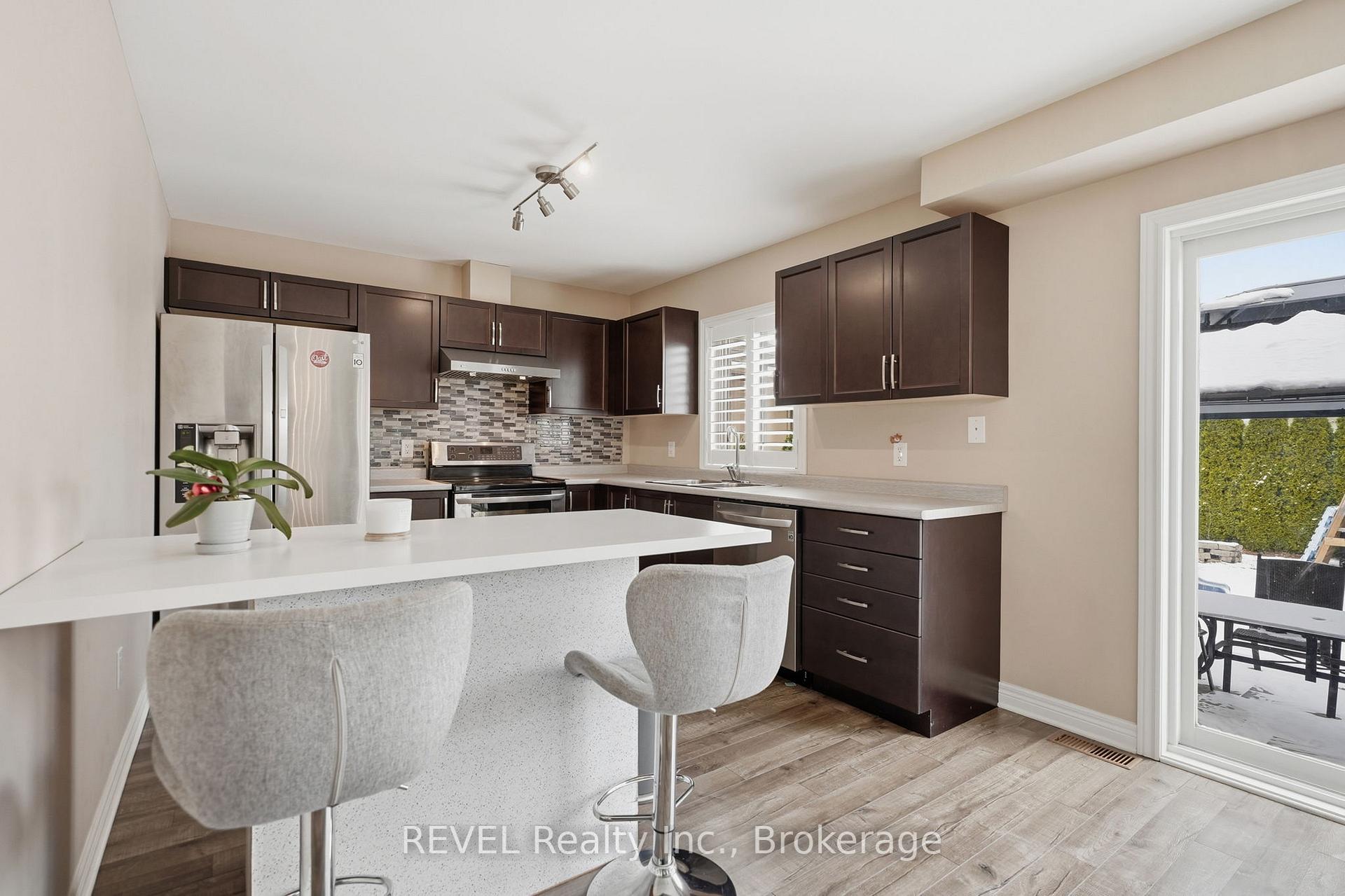 Photo 14 of 8553 Jennifer Crescent, Niagara Falls, Forestview — HOMEH