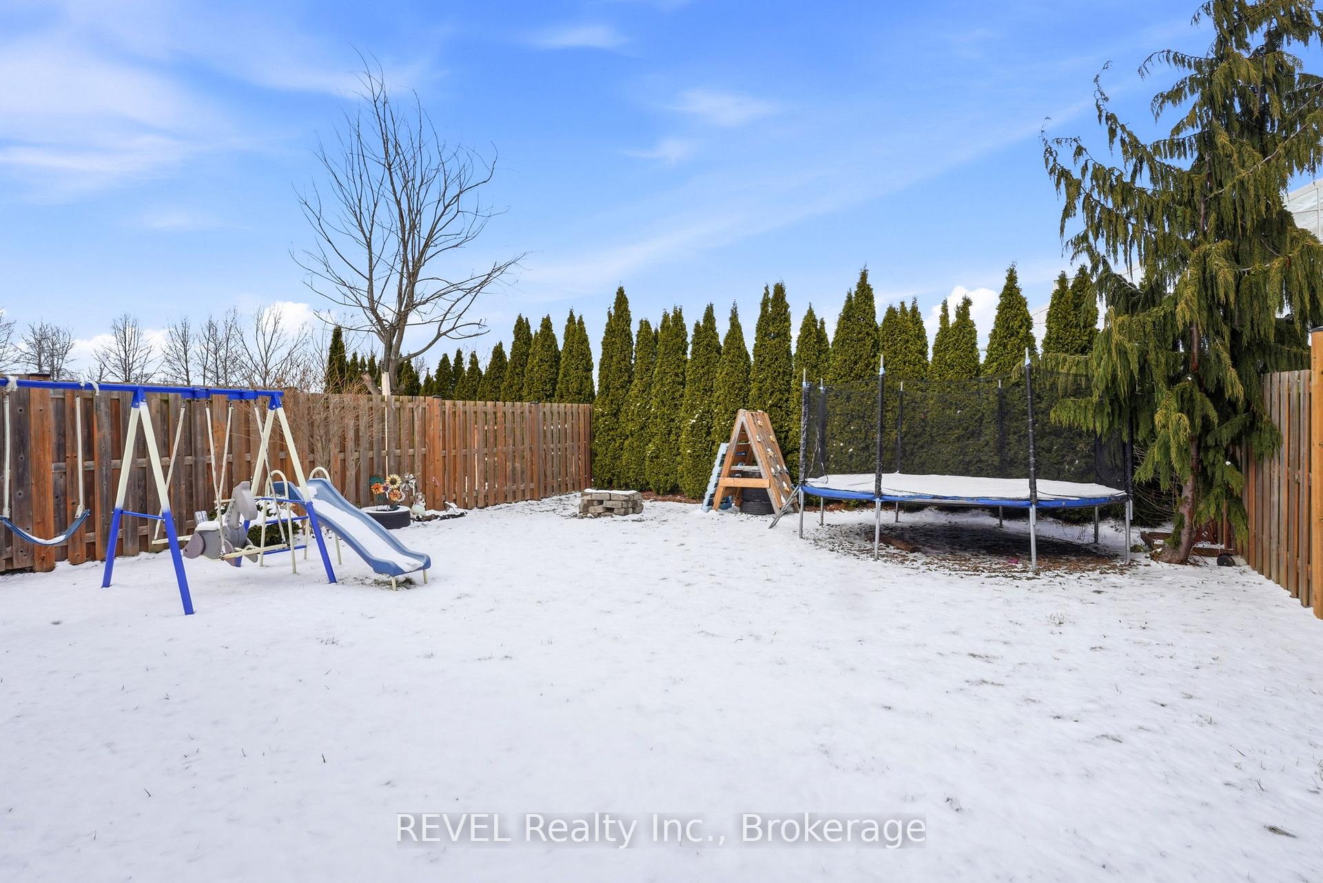 Photo 36 of 8553 Jennifer Crescent, Niagara Falls, Forestview — HOMEH