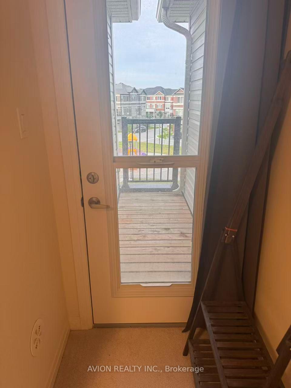 Photo 8 of 33 Saigen Lane, Markham, Cedar Grove — HOMEH