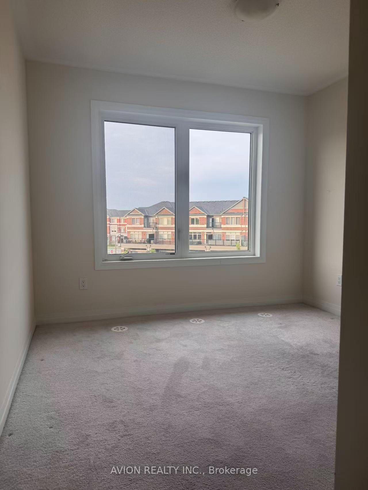 Photo 9 of 33 Saigen Lane, Markham, Cedar Grove — HOMEH
