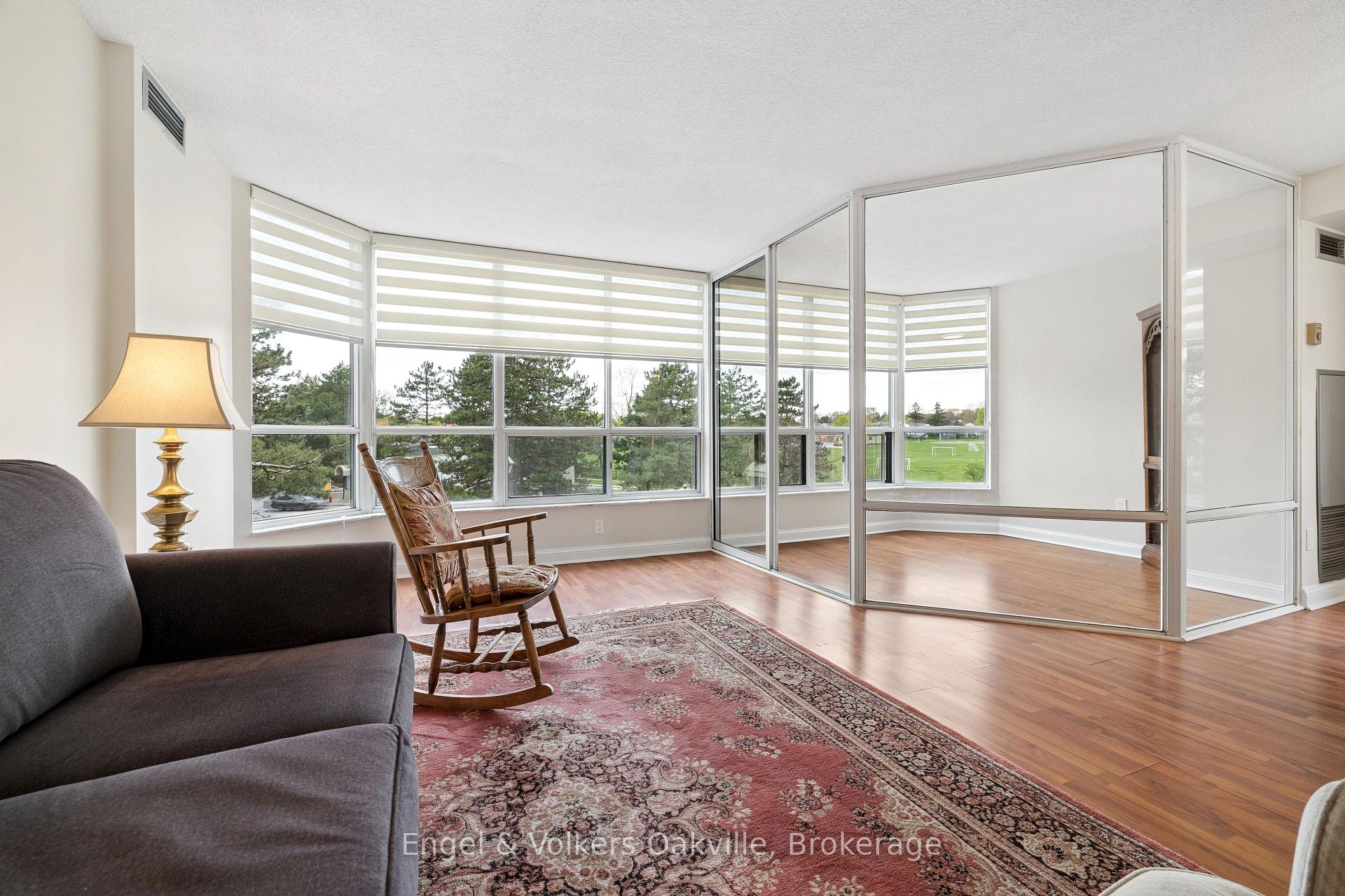 Photo 16 of Unit 201, 22 Hanover Road, Brampton, Queen Street Corridor — HOMEH