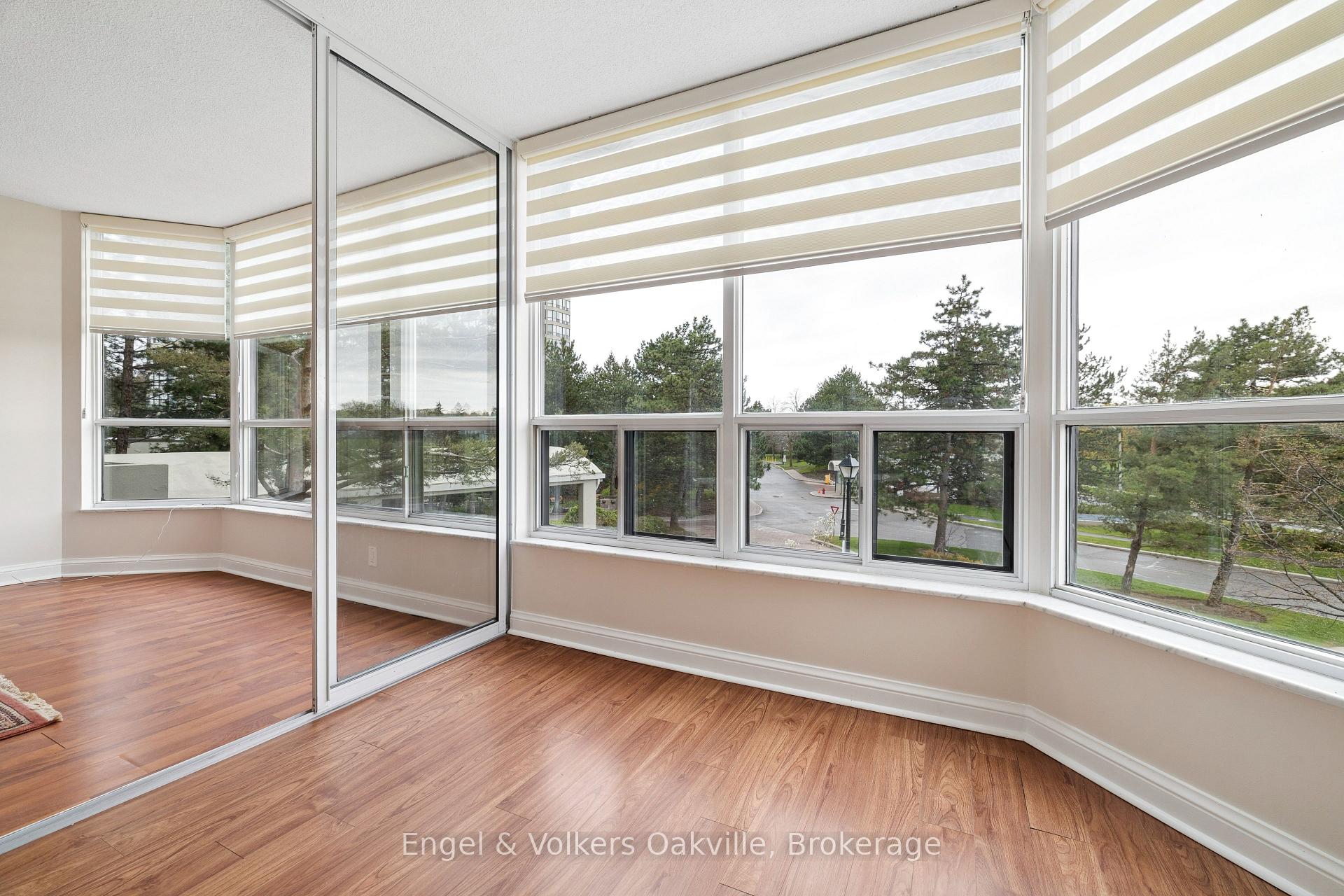 Photo 26 of Unit 201, 22 Hanover Road, Brampton, Queen Street Corridor — HOMEH