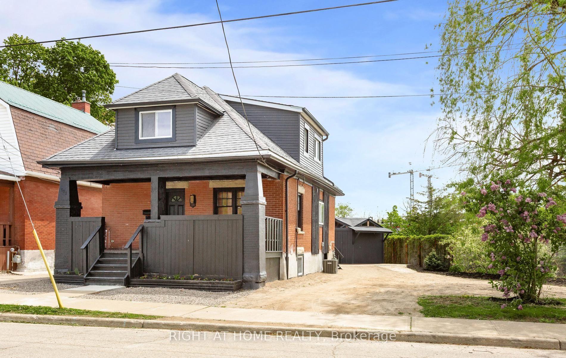 Photo 3 of 193 Madison Avenue S, Kitchener, Cedar Hill — HOMEH