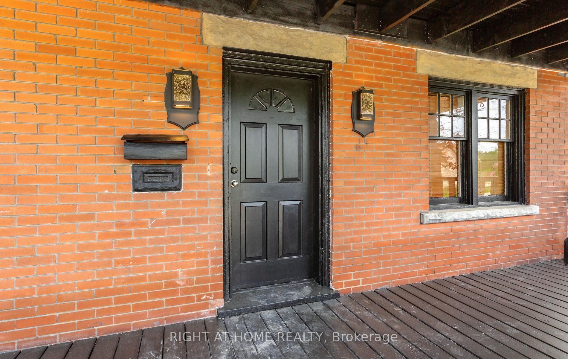 Photo 4 of 193 Madison Avenue S, Kitchener, Cedar Hill — HOMEH