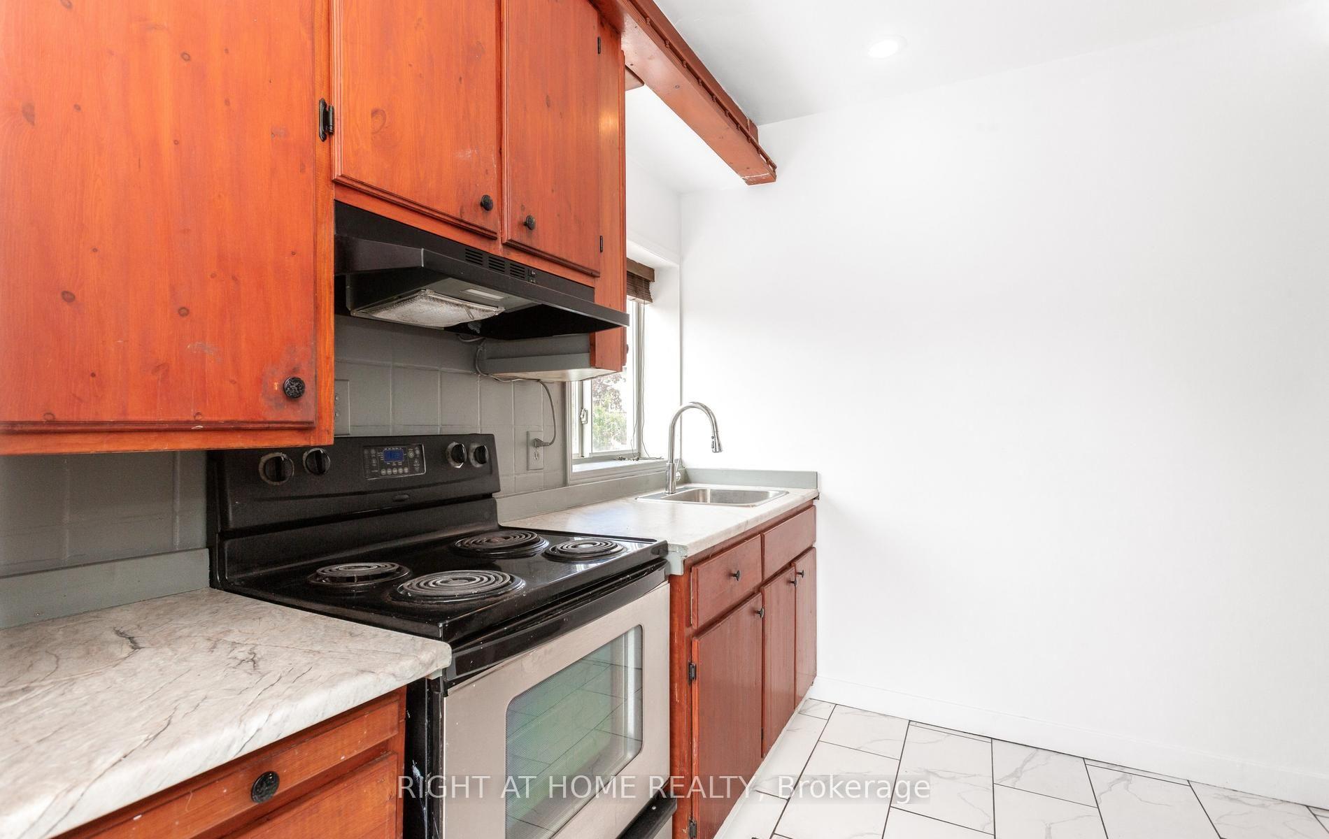 Photo 11 of 193 Madison Avenue S, Kitchener, Cedar Hill — HOMEH