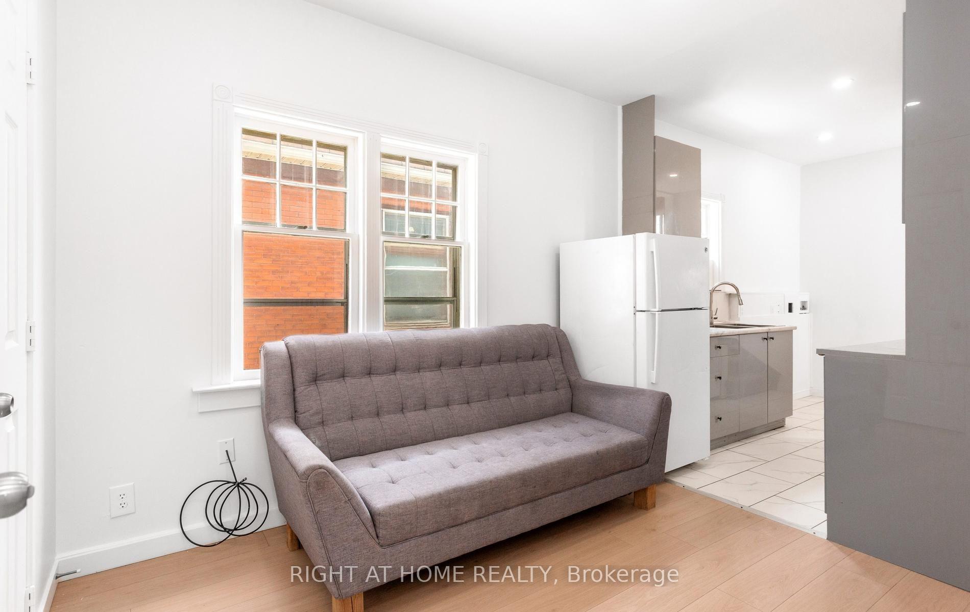 Photo 13 of 193 Madison Avenue S, Kitchener, Cedar Hill — HOMEH