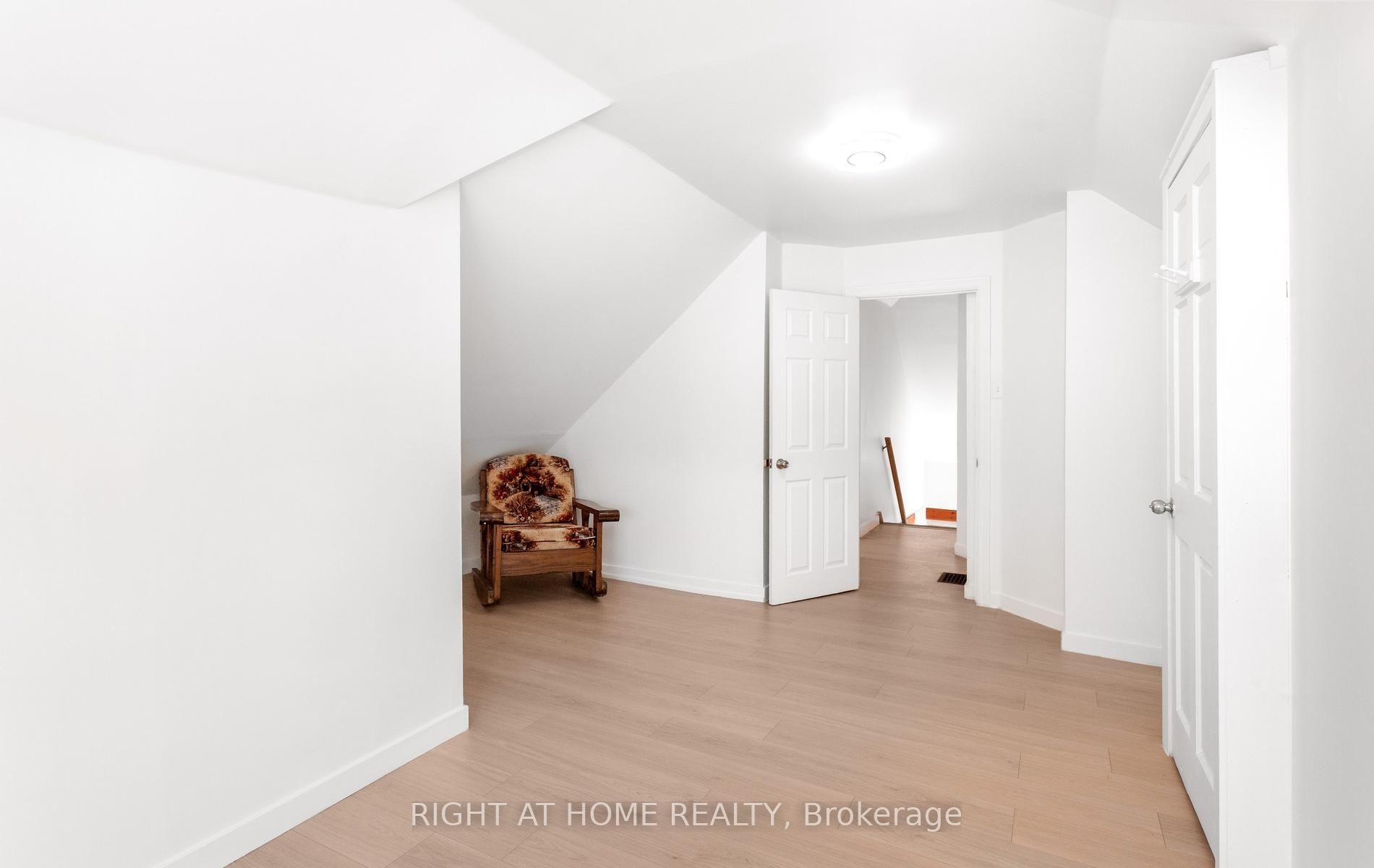 Photo 22 of 193 Madison Avenue S, Kitchener, Cedar Hill — HOMEH