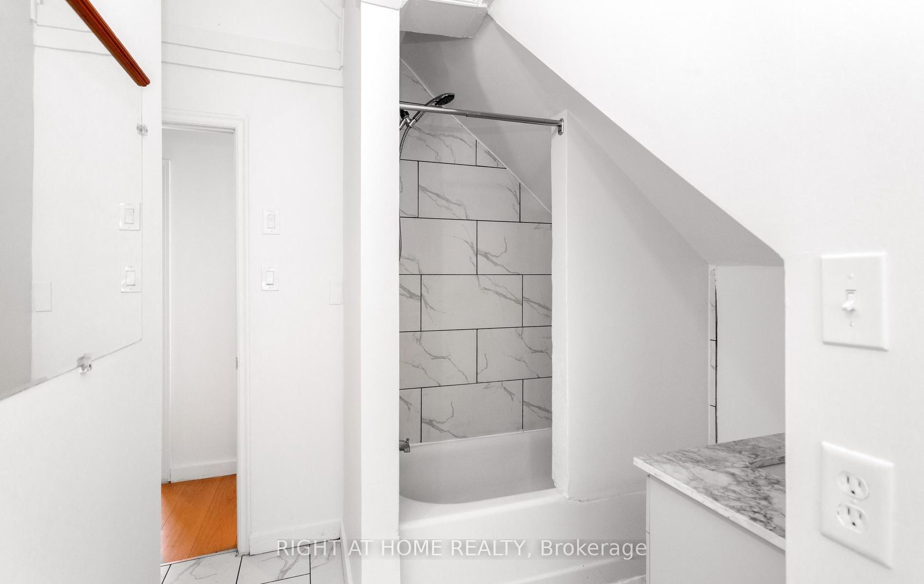 Photo 26 of 193 Madison Avenue S, Kitchener, Cedar Hill — HOMEH