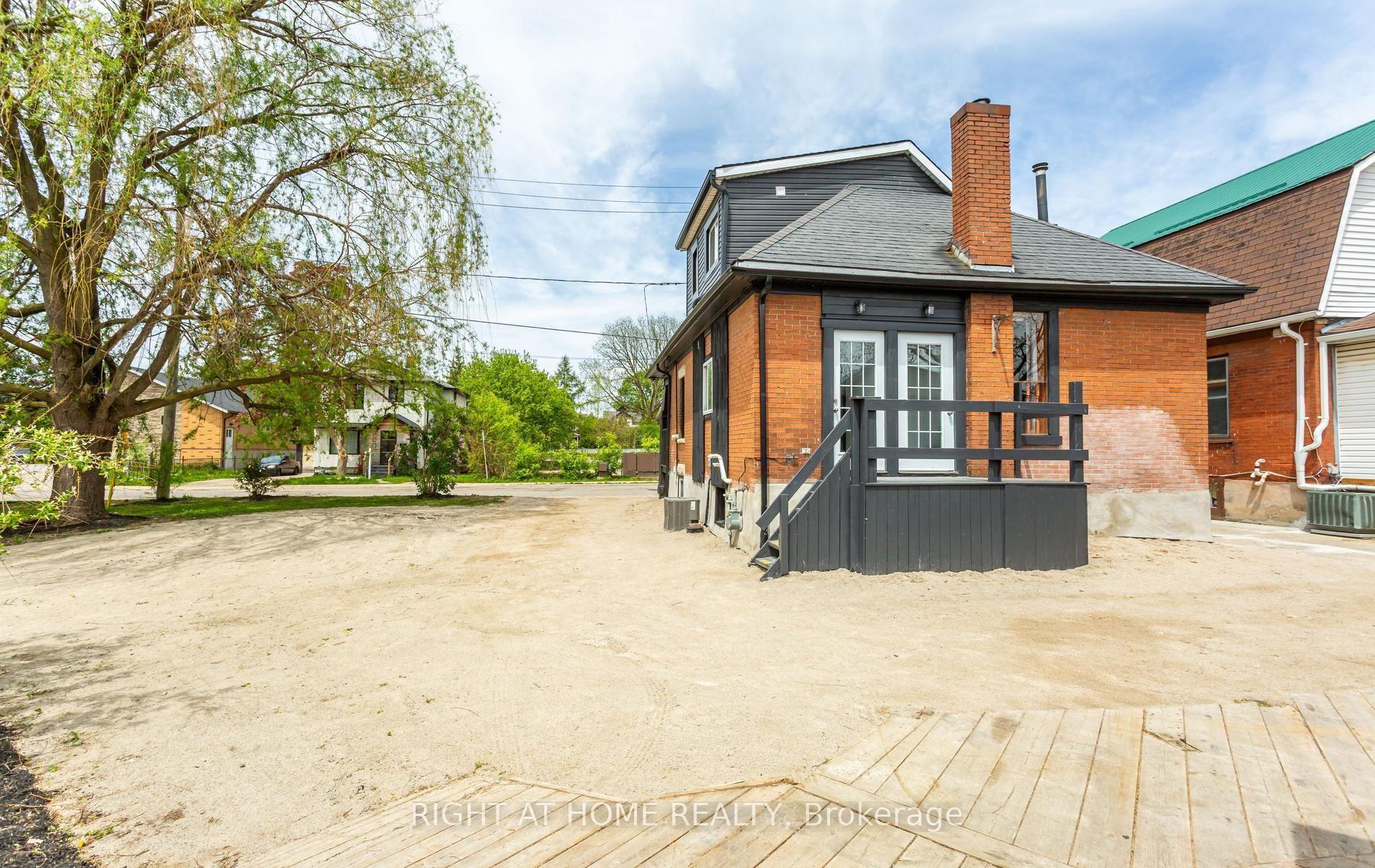 Photo 42 of 193 Madison Avenue S, Kitchener, Cedar Hill — HOMEH
