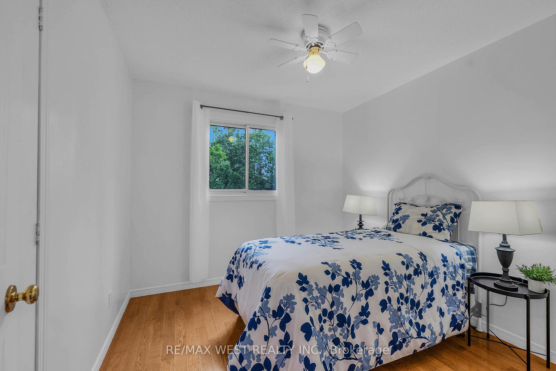 Photo 23 of 203 Elizabeth Crescent, Centre Wellington, Fergus — HOMEH