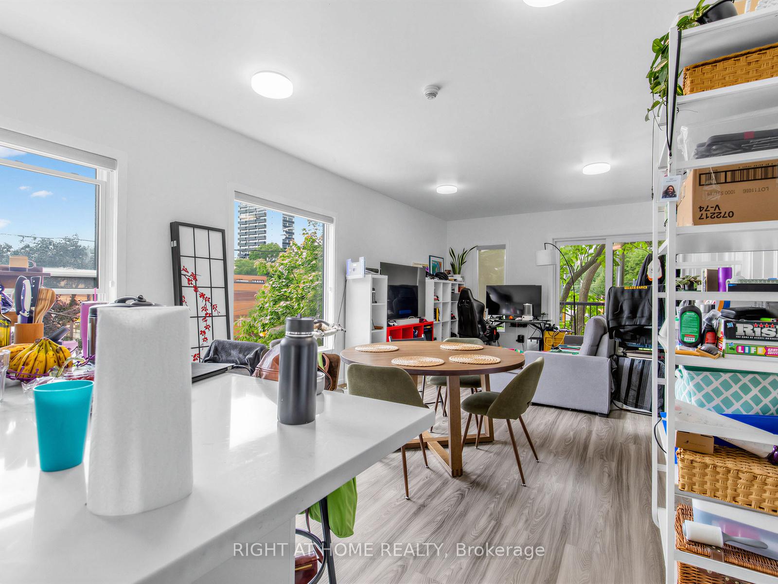 Photo 6 of Unit 7, 148 Glenlake Avenue, Toronto, High Park North — HOMEH