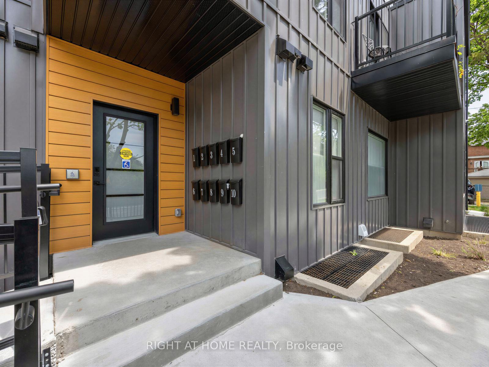 Photo 23 of Unit 7, 148 Glenlake Avenue, Toronto, High Park North — HOMEH