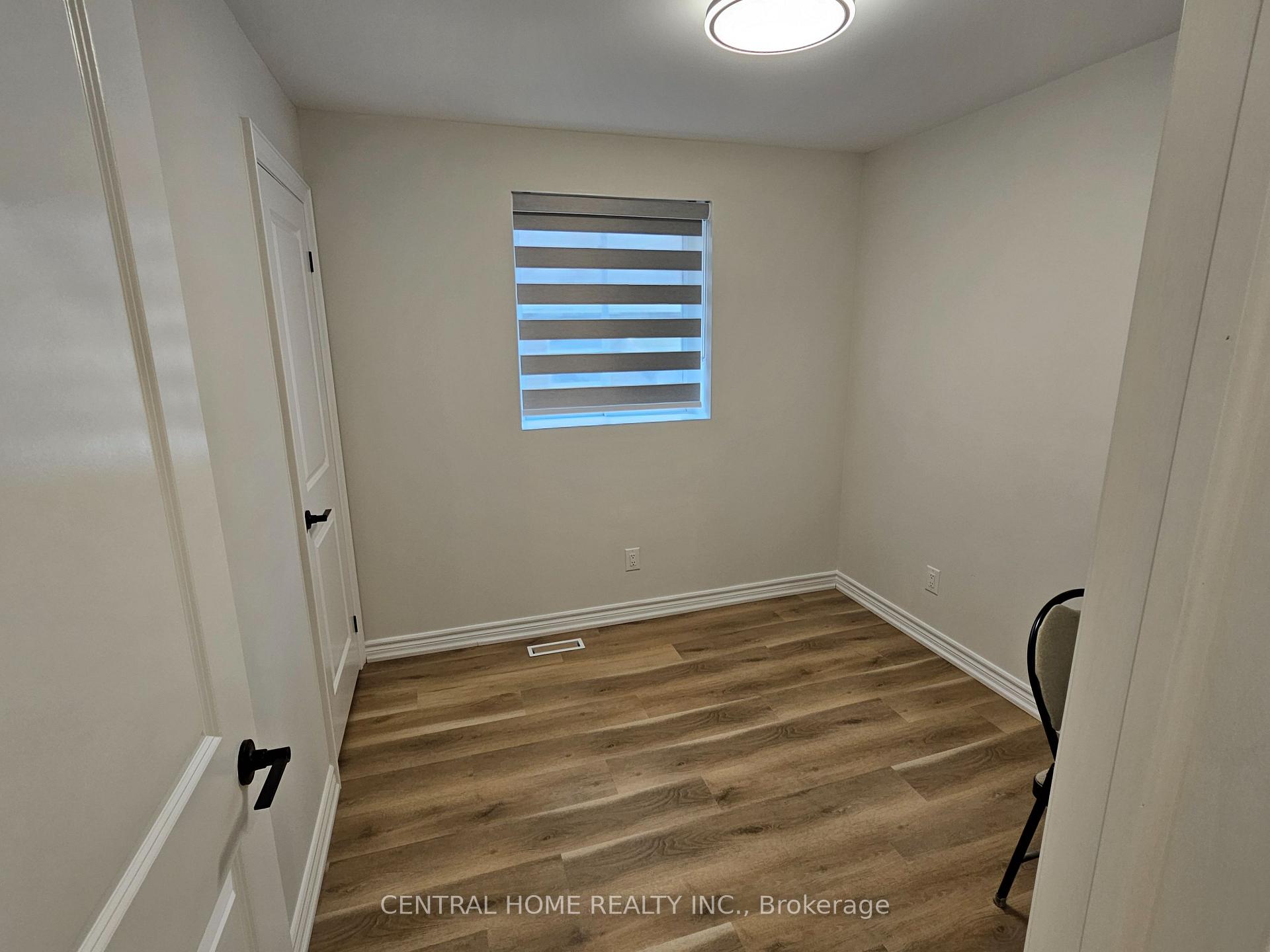 Photo 13 of 137 Willow Lane, Newmarket, Bristol-London — HOMEH