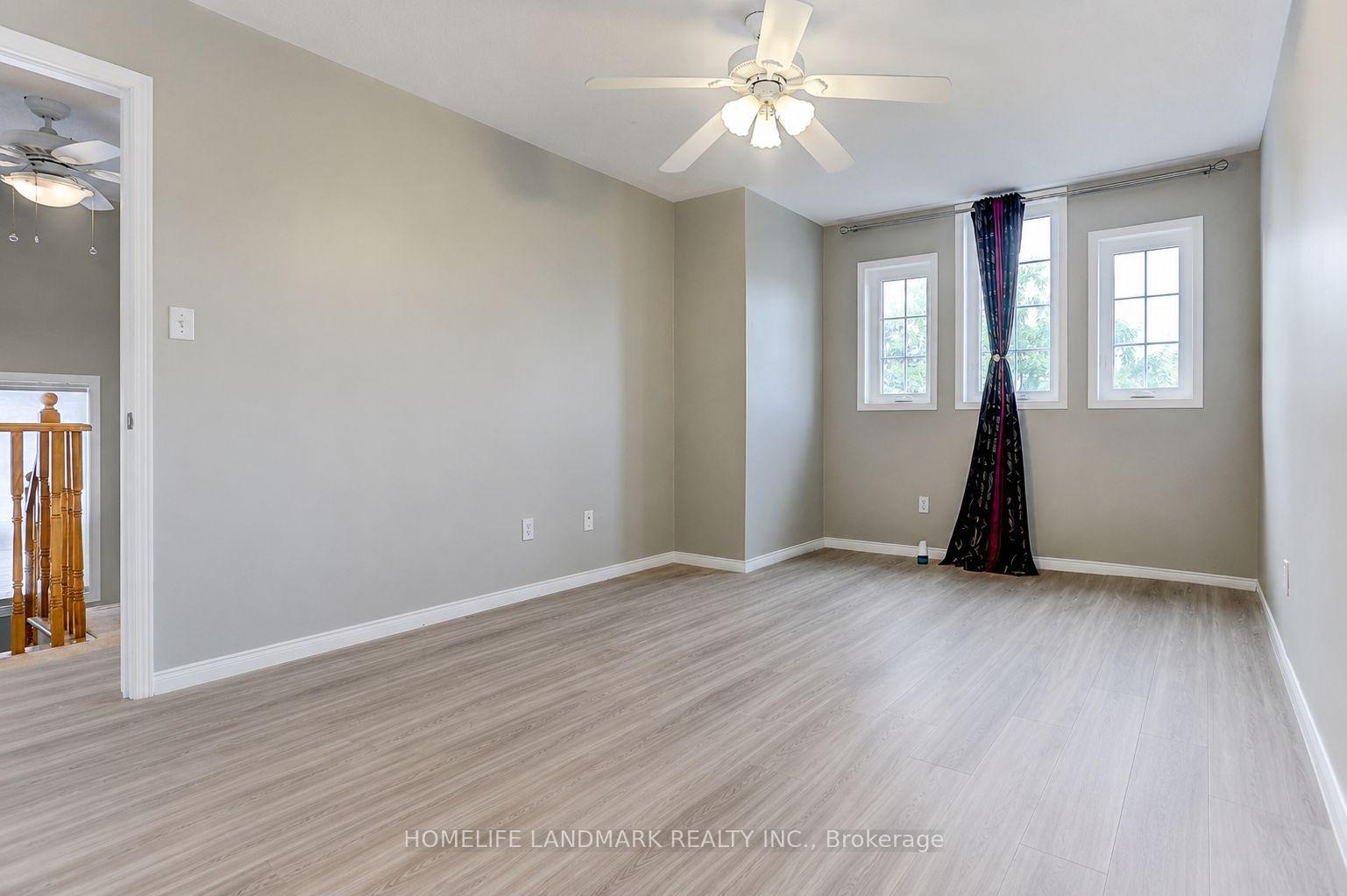 Photo 17 of 4 Sinden Drive, Whitby, Brooklin — HOMEH