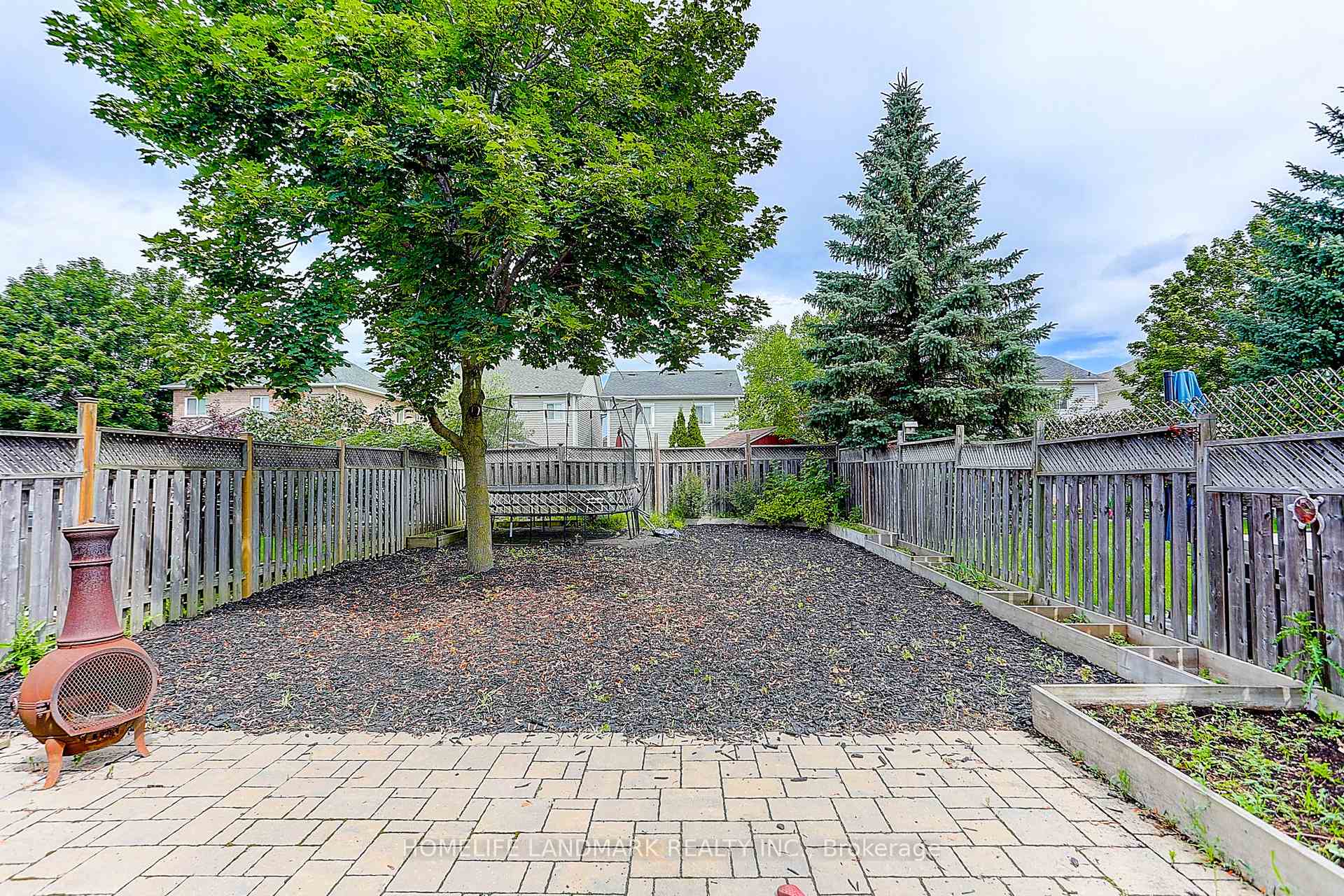 Photo 28 of 4 Sinden Drive, Whitby, Brooklin — HOMEH