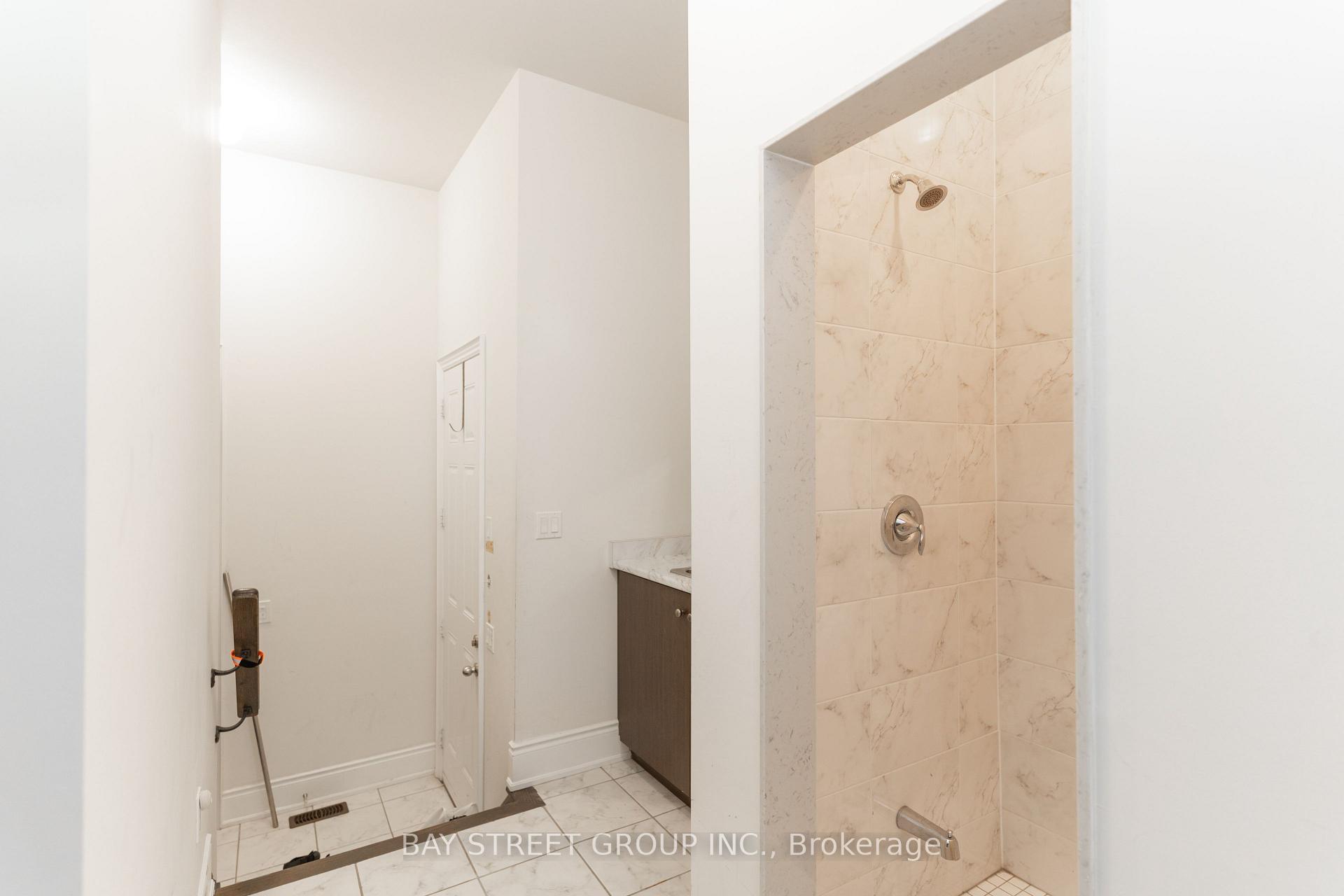 Photo 20 of 67 Nave Street, Vaughan, Kleinburg — HOMEH