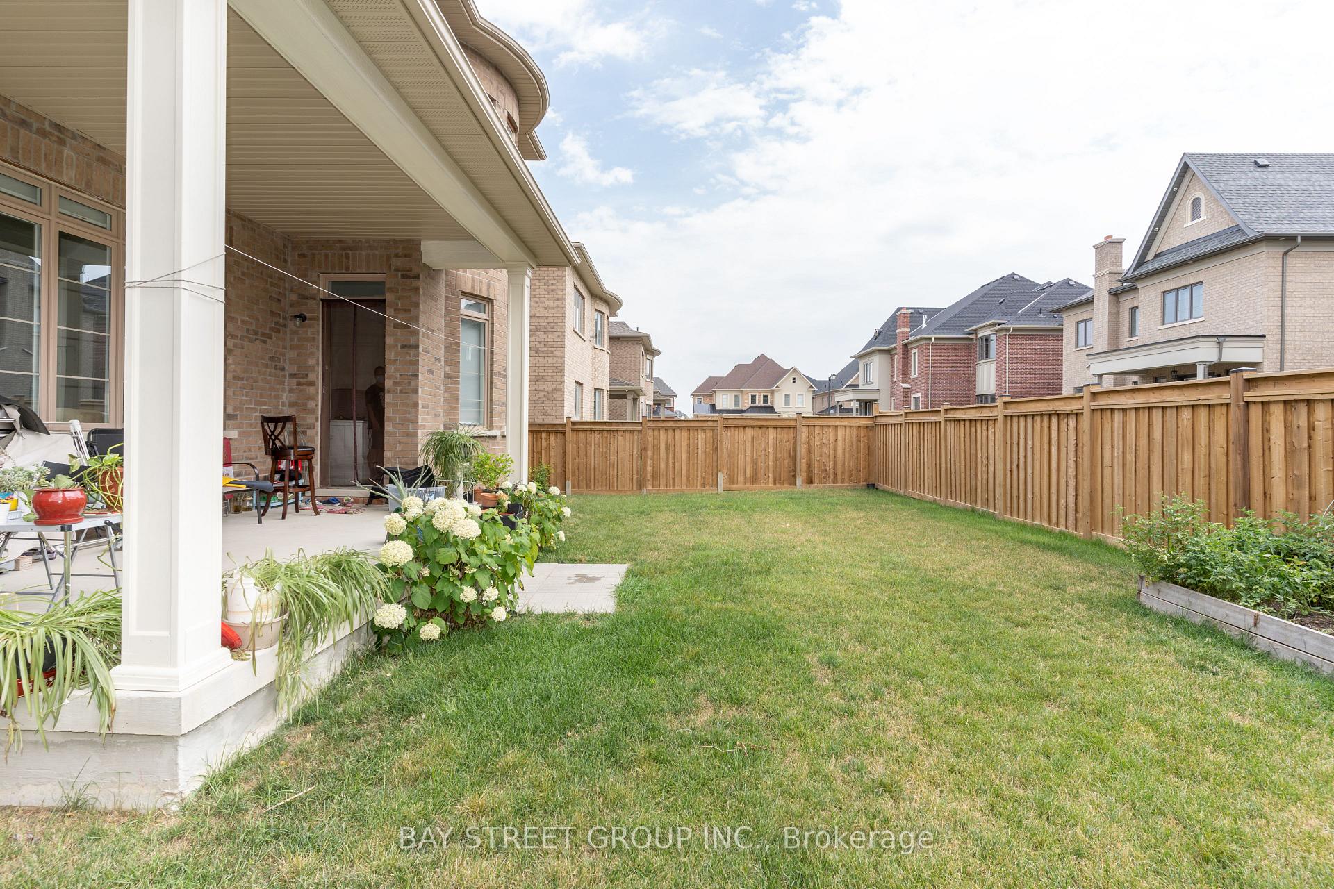 Photo 39 of 67 Nave Street, Vaughan, Kleinburg — HOMEH