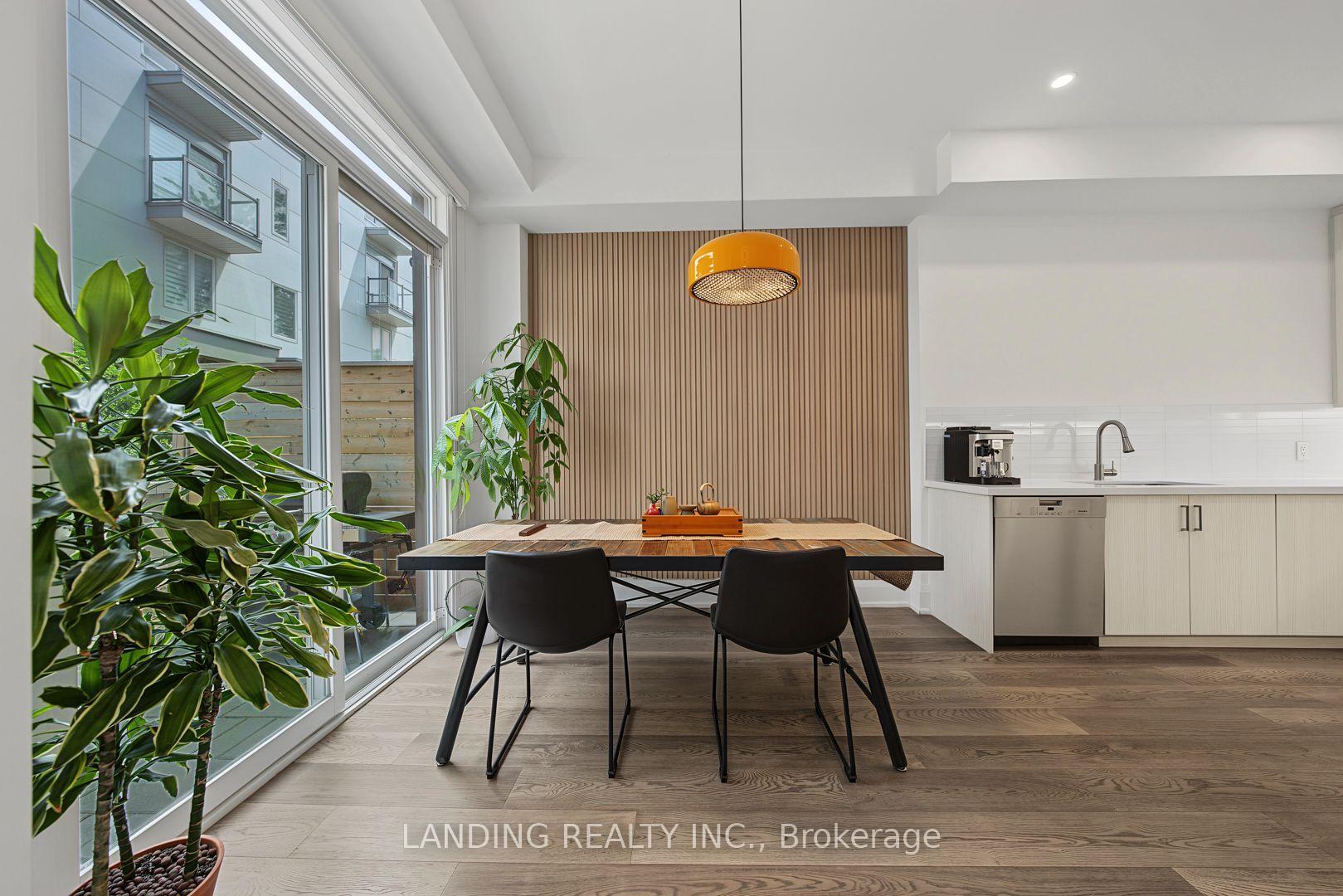 Photo 21 of Unit 7, 17 Greenbriar Road, North York, Bayview Village — HOMEH
