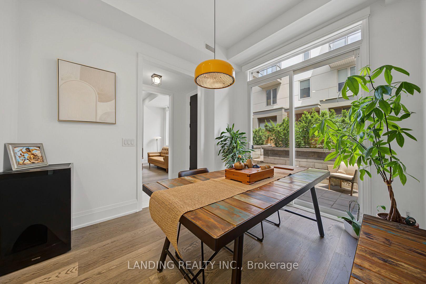 Photo 24 of Unit 7, 17 Greenbriar Road, North York, Bayview Village — HOMEH