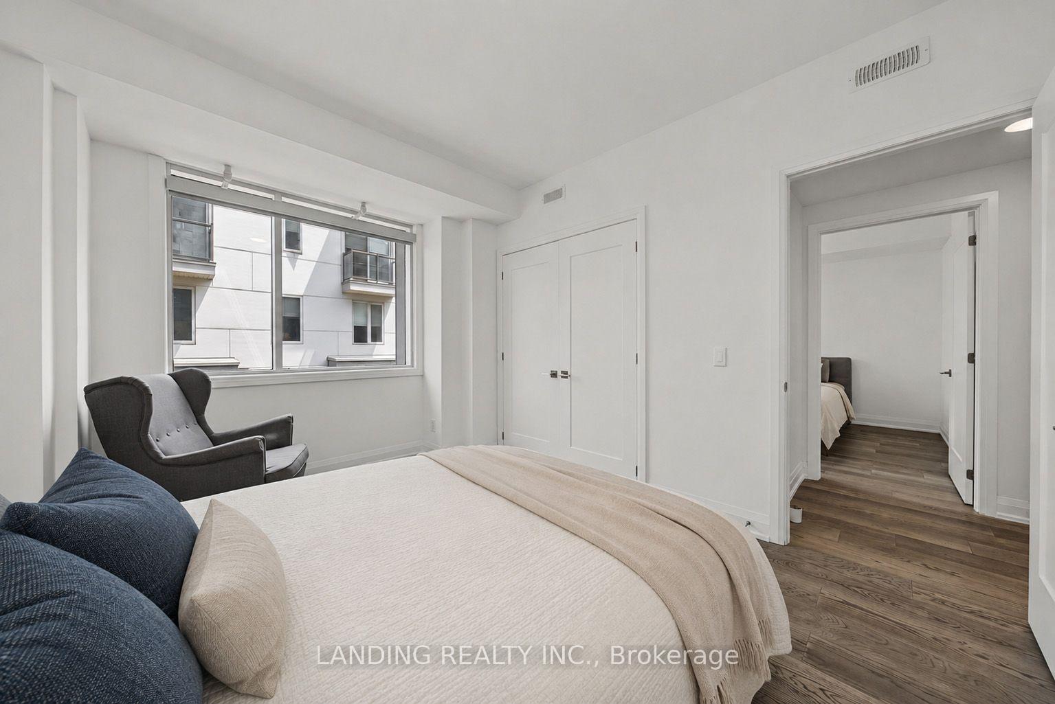 Photo 27 of Unit 7, 17 Greenbriar Road, North York, Bayview Village — HOMEH