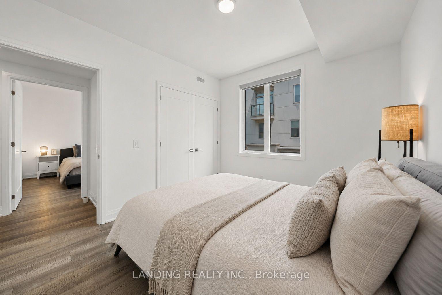 Photo 30 of Unit 7, 17 Greenbriar Road, North York, Bayview Village — HOMEH