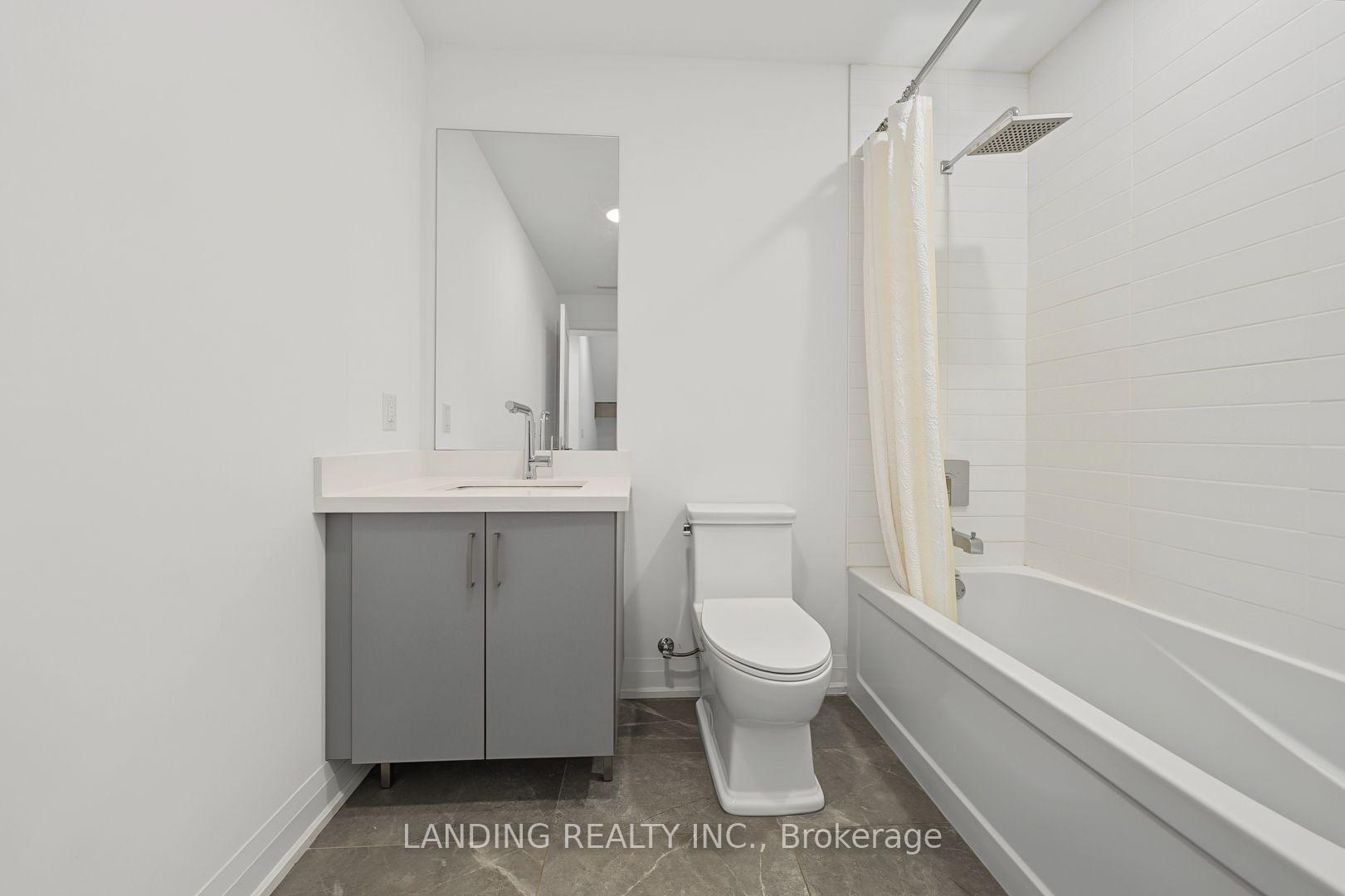 Photo 31 of Unit 7, 17 Greenbriar Road, North York, Bayview Village — HOMEH