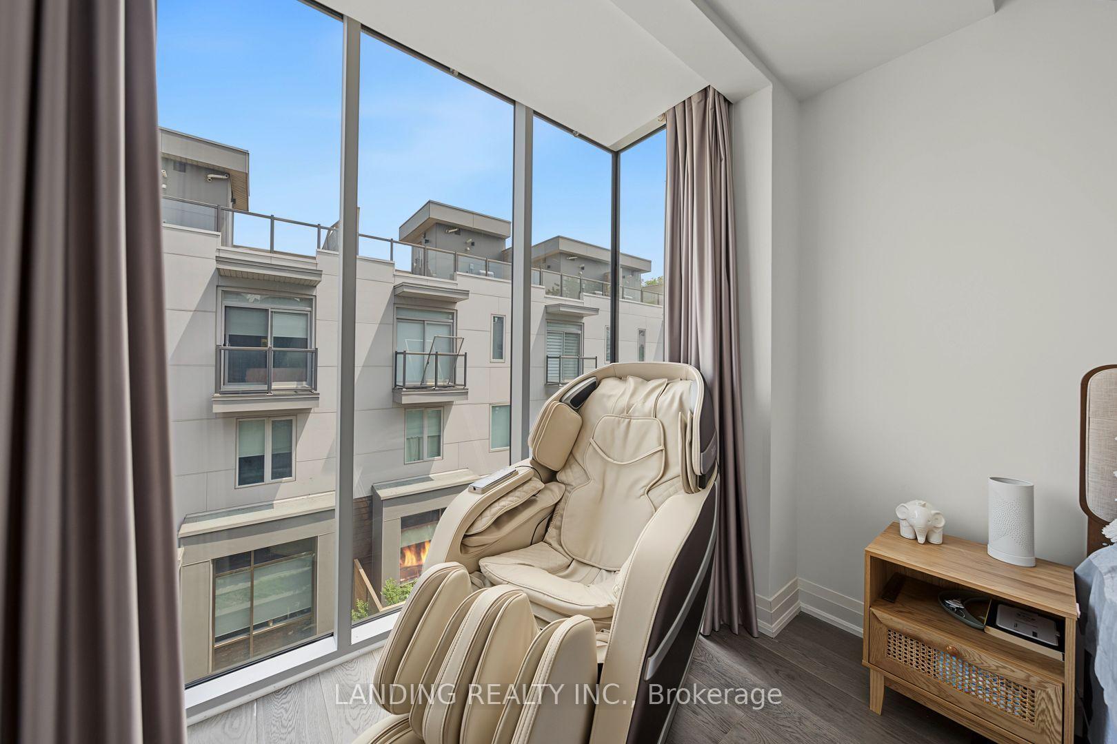 Photo 36 of Unit 7, 17 Greenbriar Road, North York, Bayview Village — HOMEH