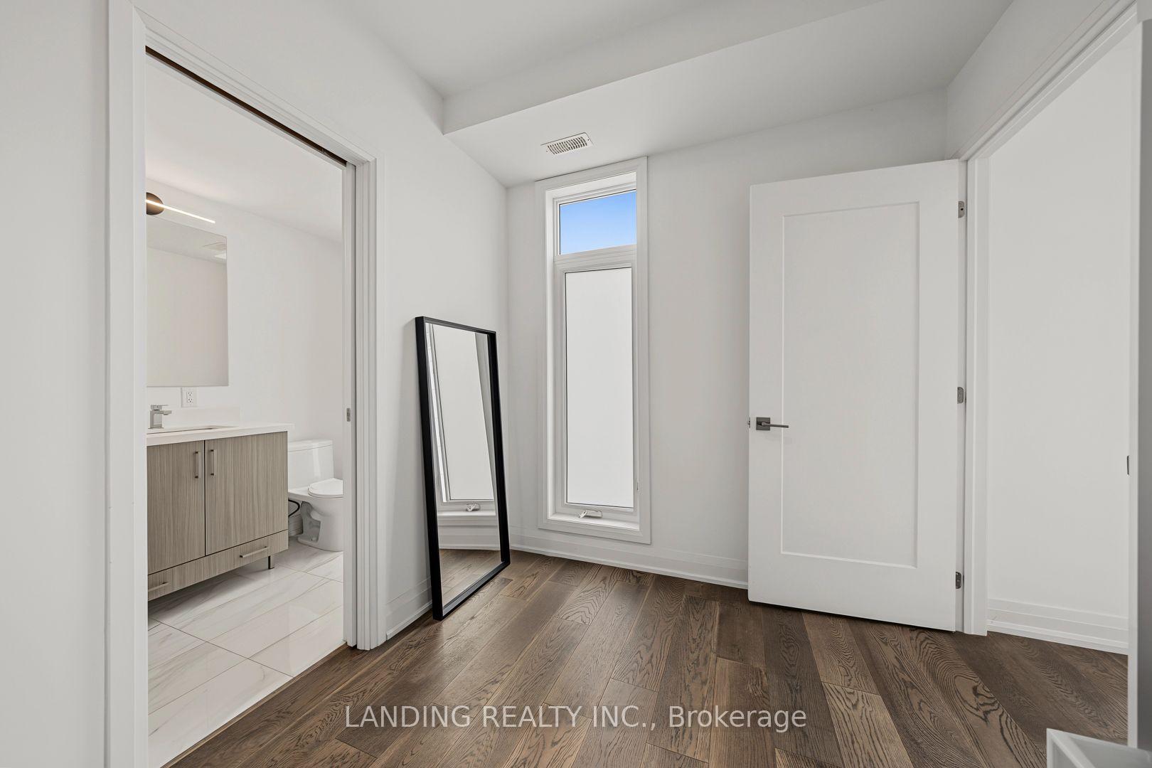 Photo 38 of Unit 7, 17 Greenbriar Road, North York, Bayview Village — HOMEH
