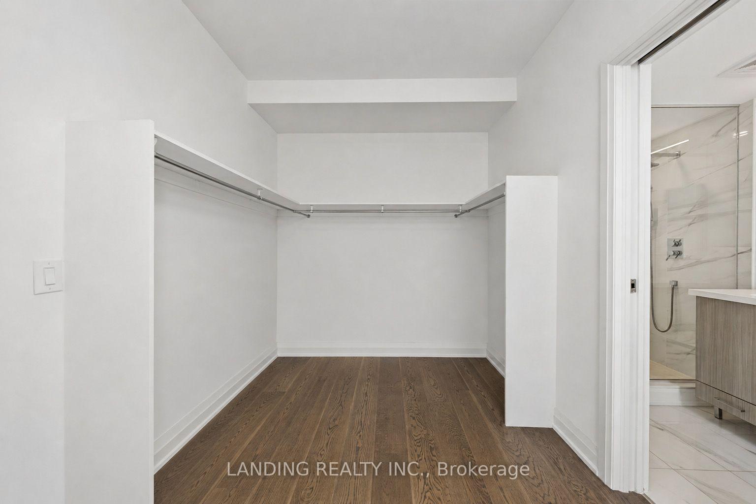 Photo 2 of Unit 7, 17 Greenbriar Road, North York, Bayview Village — HOMEH